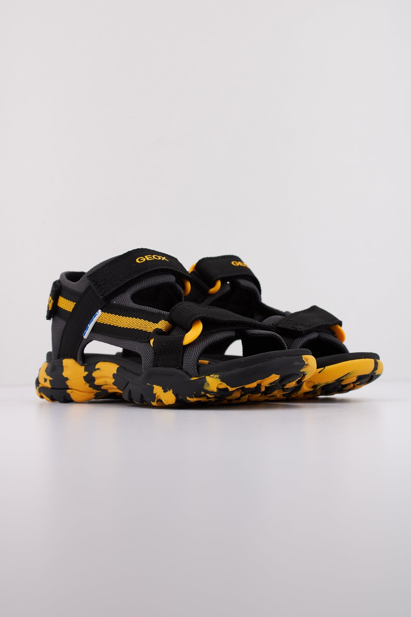 GEOX J BOREALIS B en color NEGRO (2)