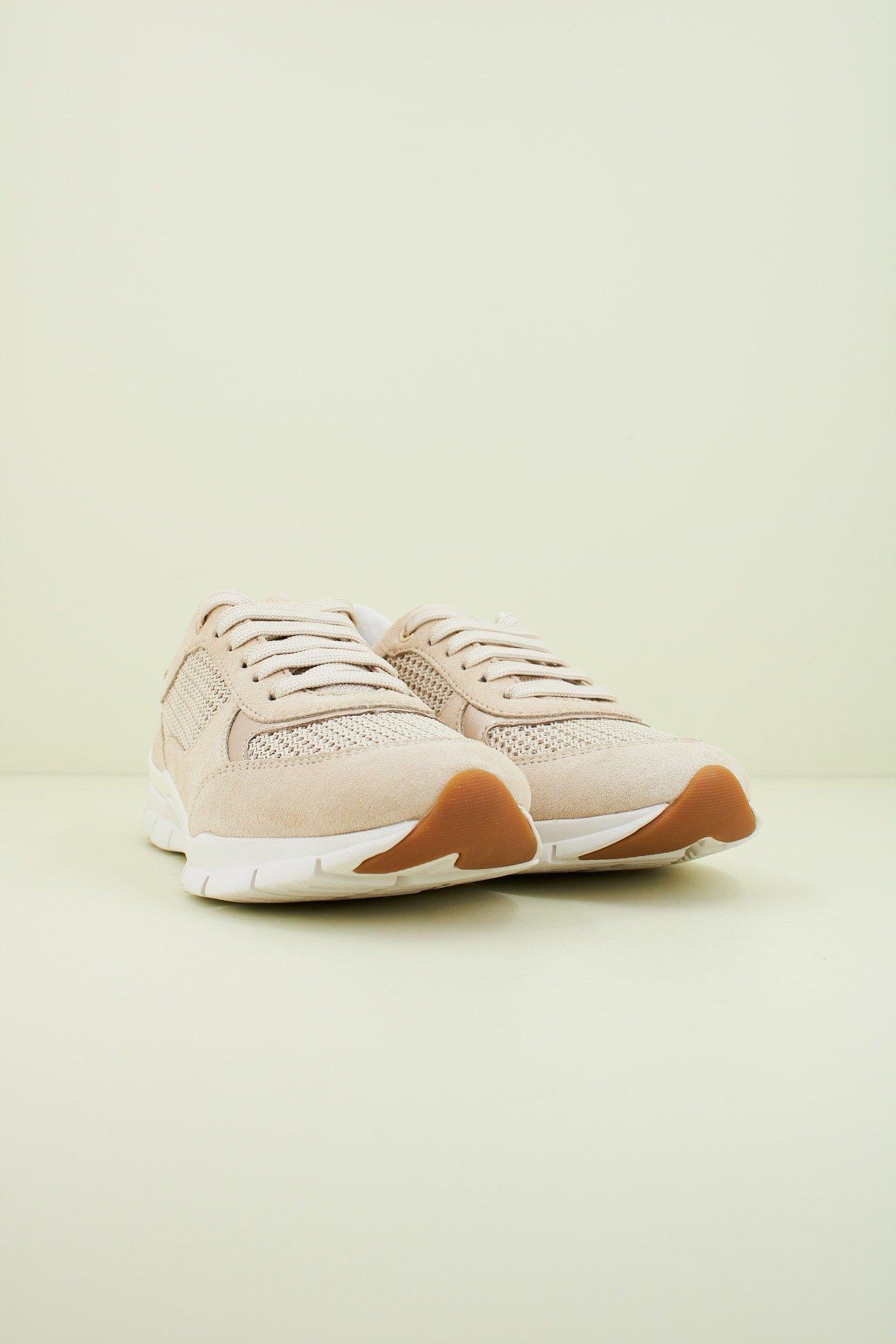 GEOX D SUKIE en color MARRON CLARO (2)