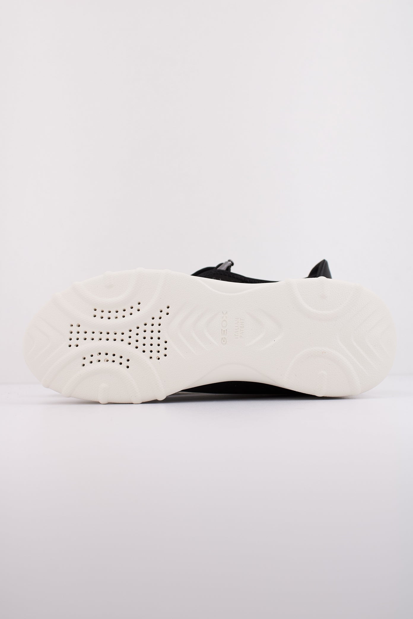 GEOX D ALLENIEE en color NEGRO (5)