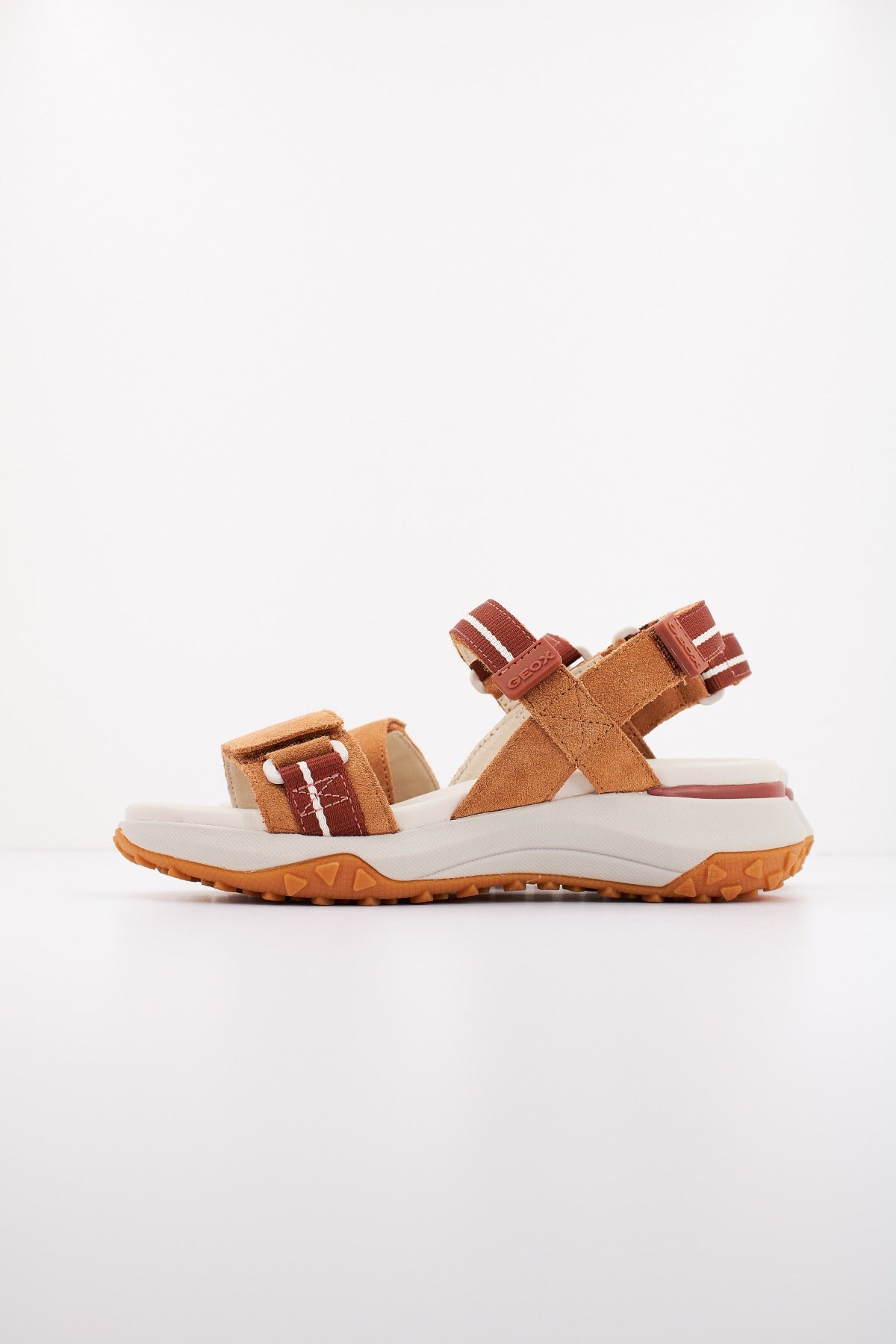 GEOX D SORAPIS + GRIP en color MARRON (1)