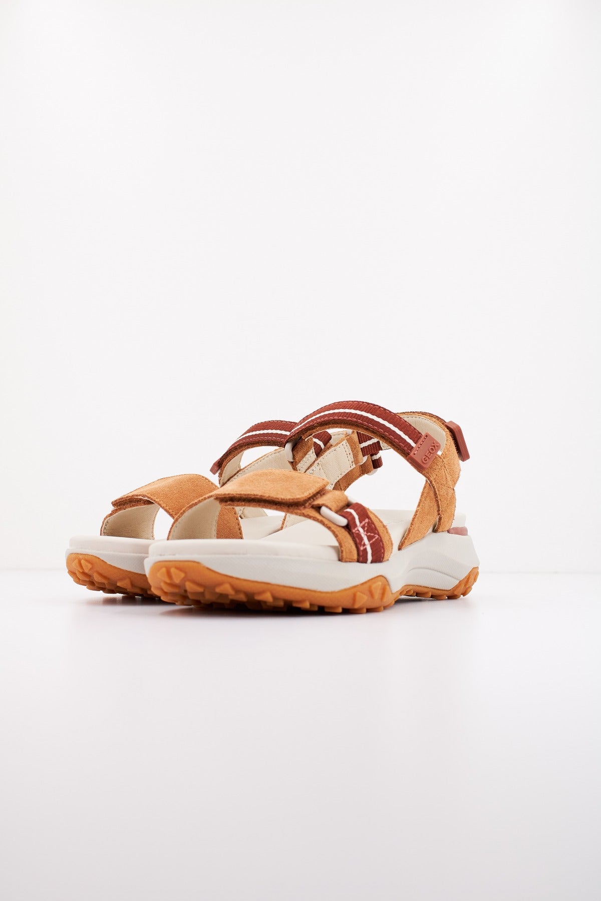 GEOX D SORAPIS + GRIP en color MARRON (2)