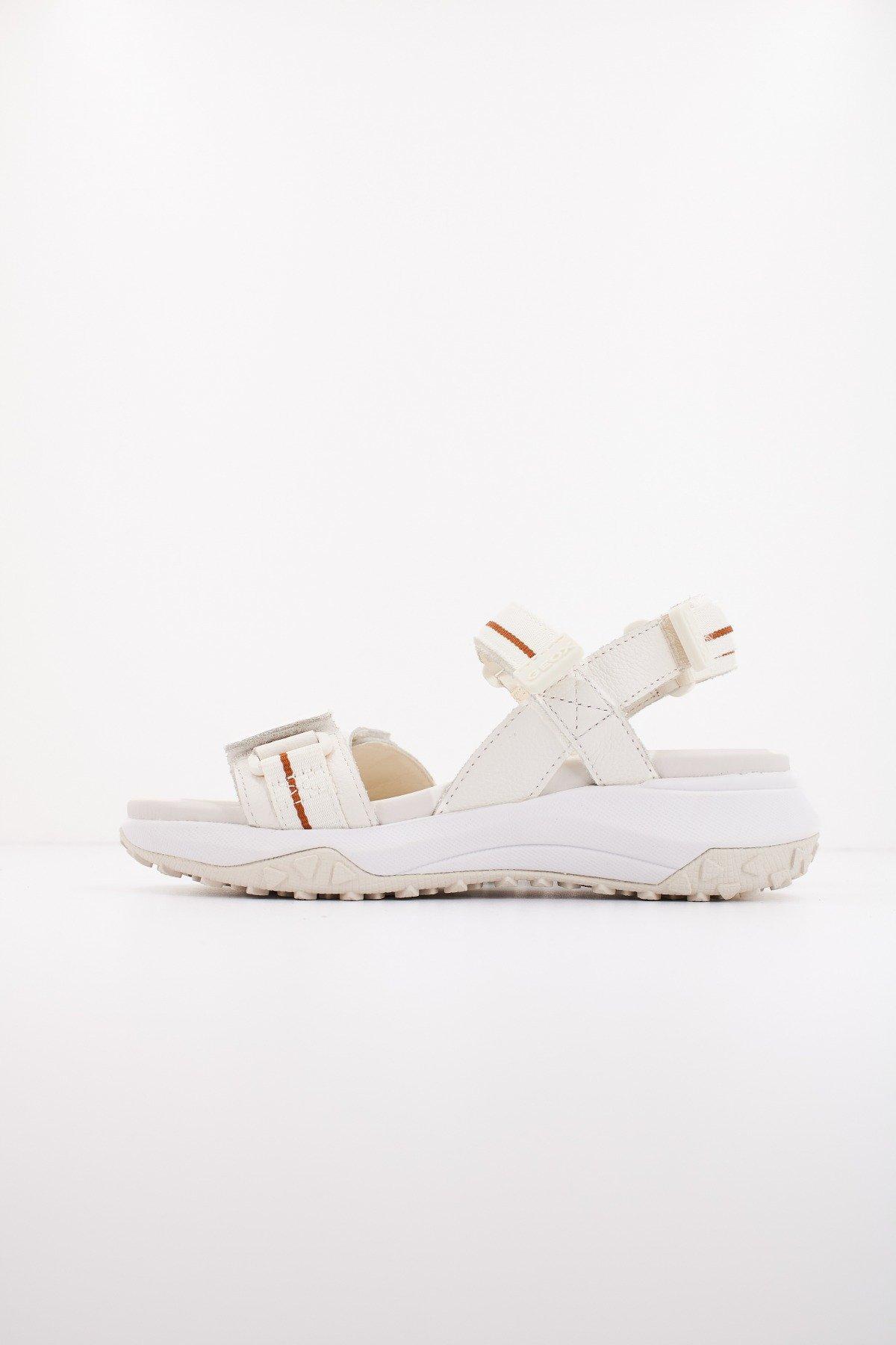 GEOX D SORAPIS + GRIP B en color BLANCO (1)