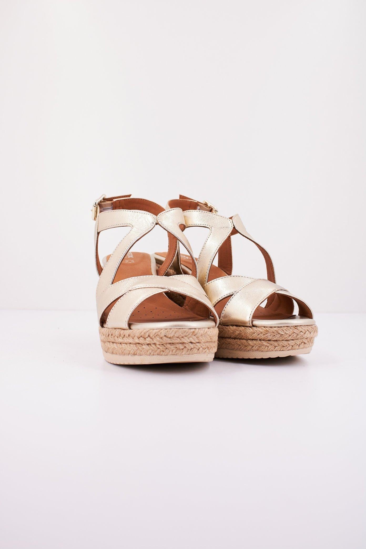 GEOX D PONZA en color ORO (2)