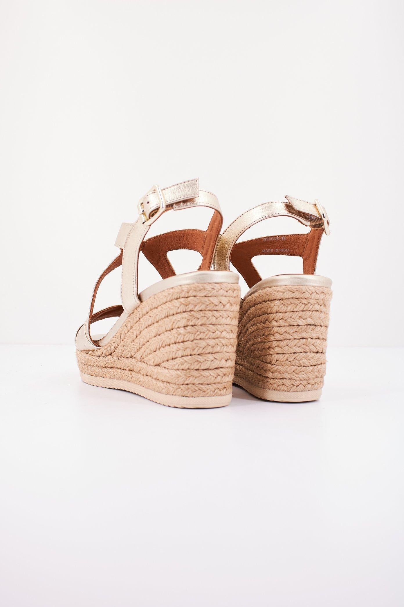 GEOX D PONZA en color ORO (3)