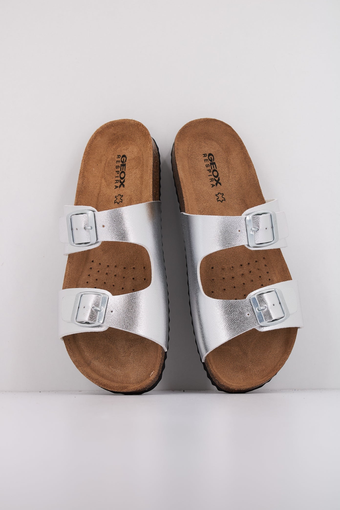 GEOX D BRIONIA en color PLATA (3)