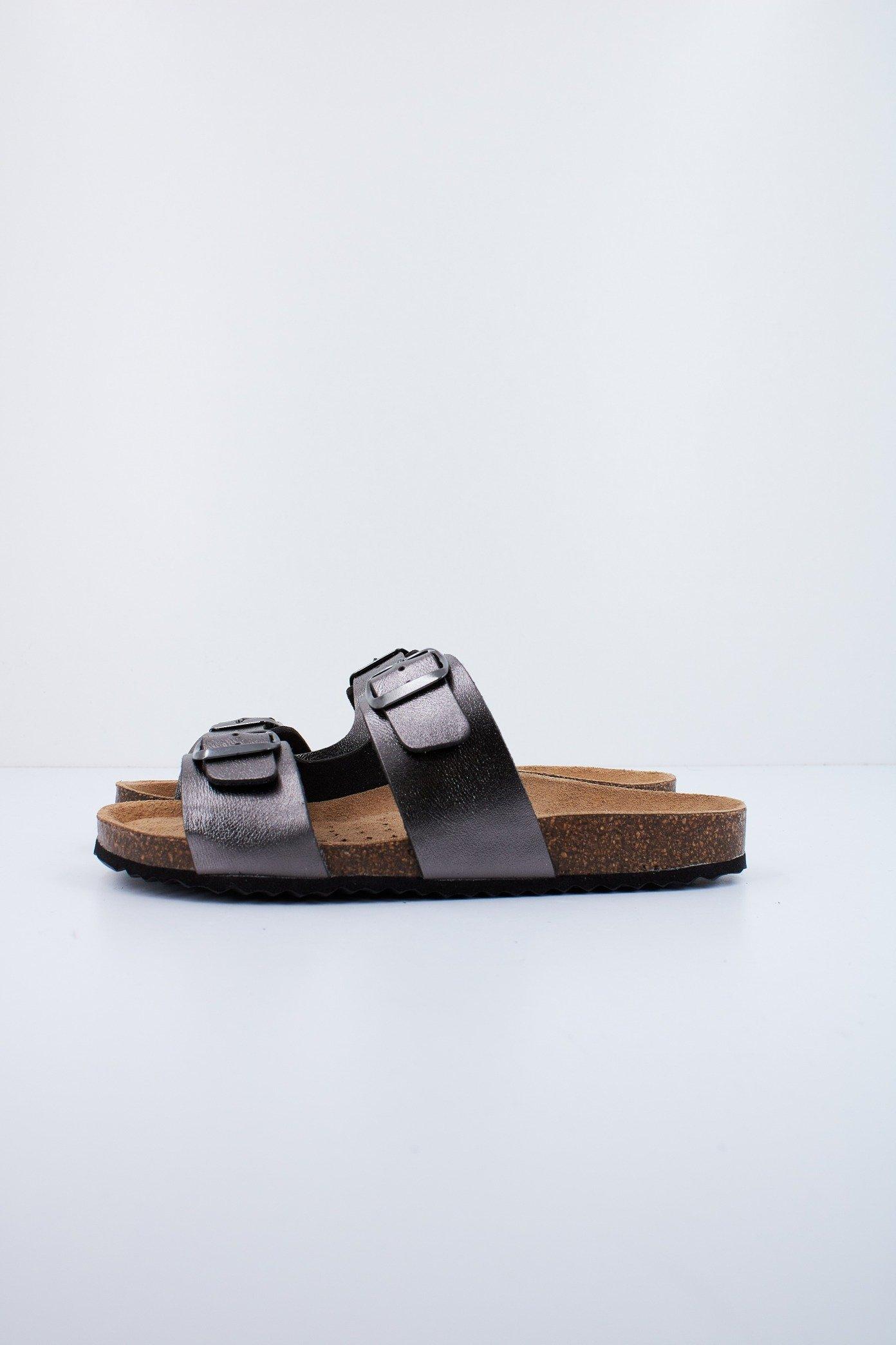 GEOX D BRIONIA en color PLATA (1)