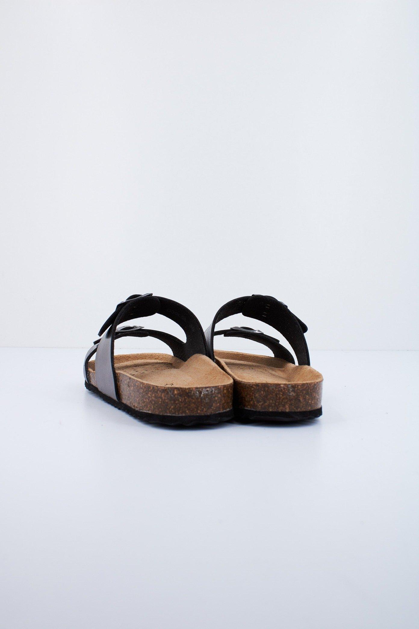 GEOX D BRIONIA en color PLATA (3)