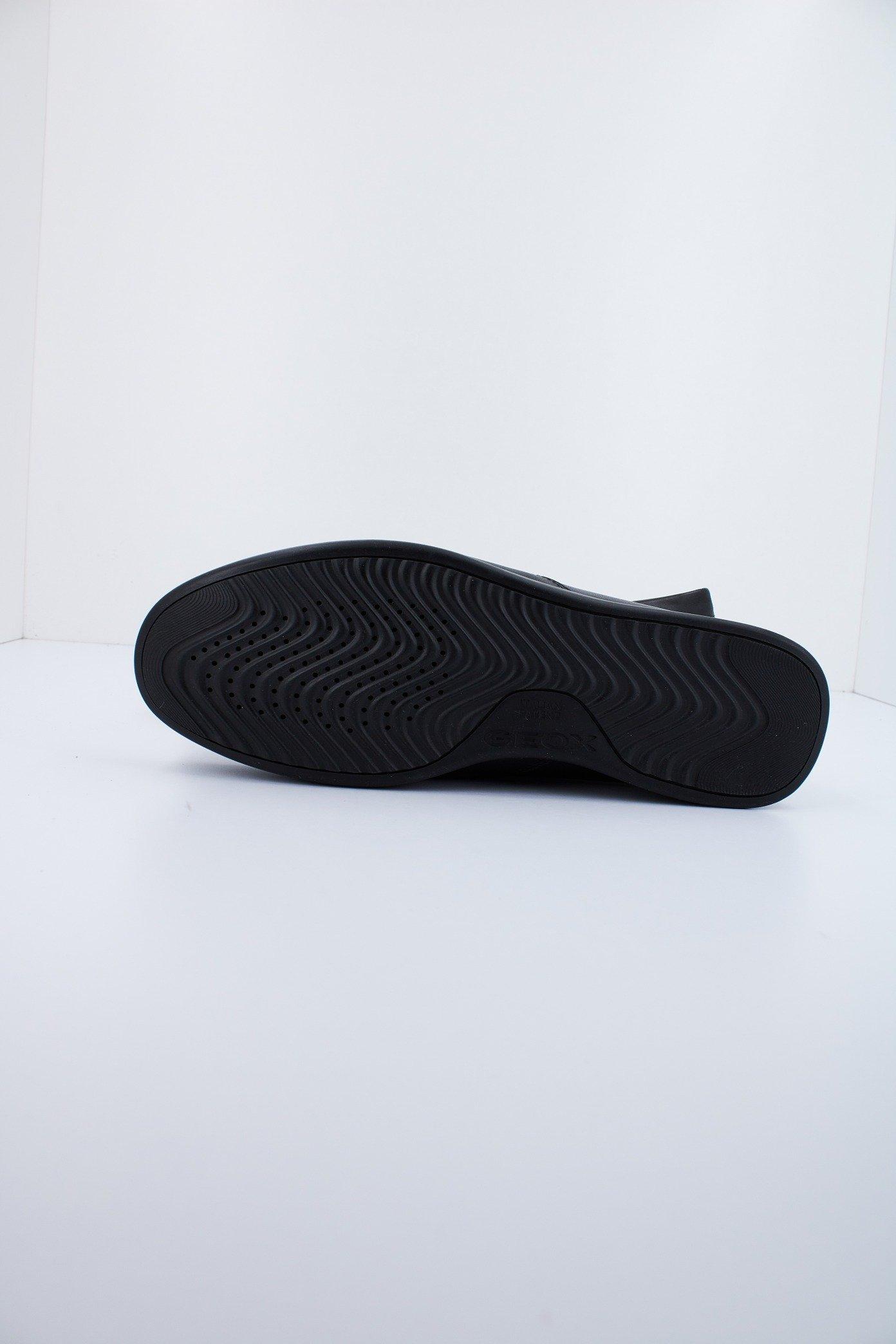 GEOX U UALLE FIT B en color NEGRO (4)