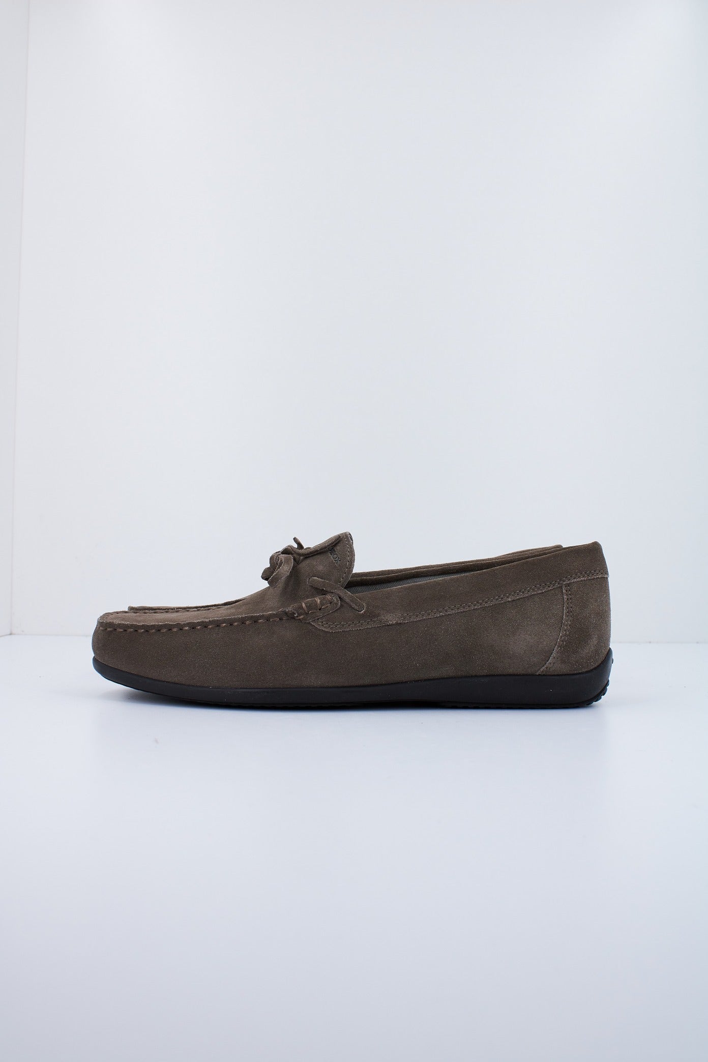 GEOX U ASCANIO A en color GRIS (1)
