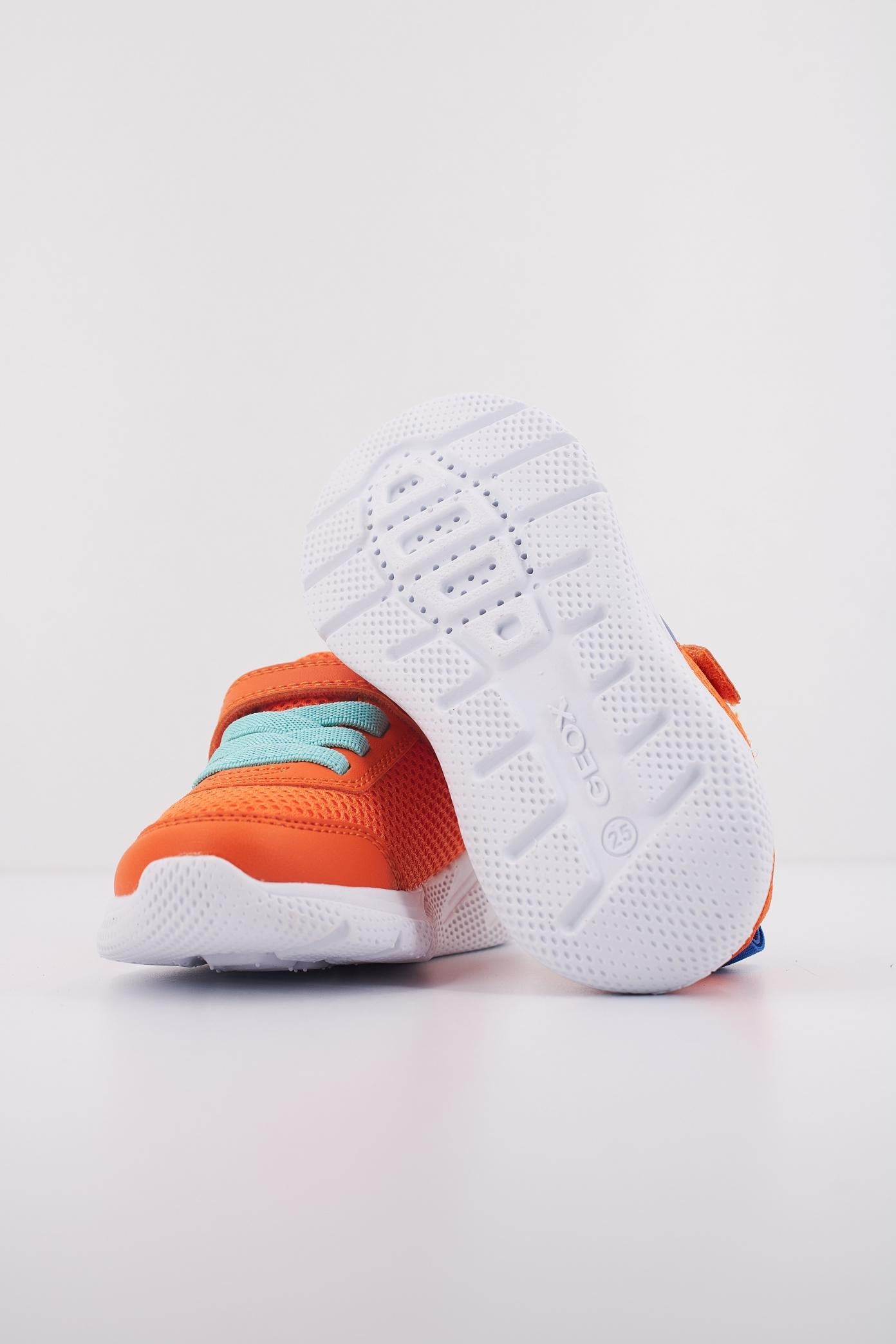GEOX B SPRINTYE BOY en color NARANJA (5)