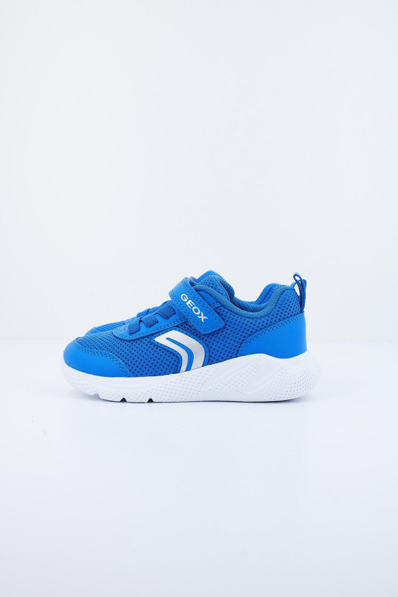 GEOX B SPRINTYE BOY en color AZUL (1)
