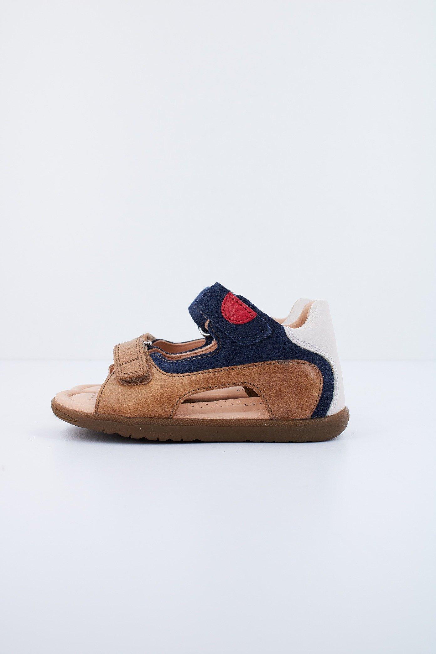 GEOX B S.MACCHIA B. A en color MARRON (1)