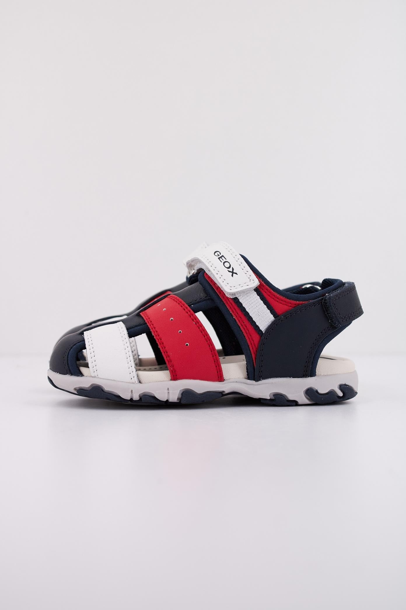 GEOX B SANDAL FLAFFEE BOY en color AZUL (1)