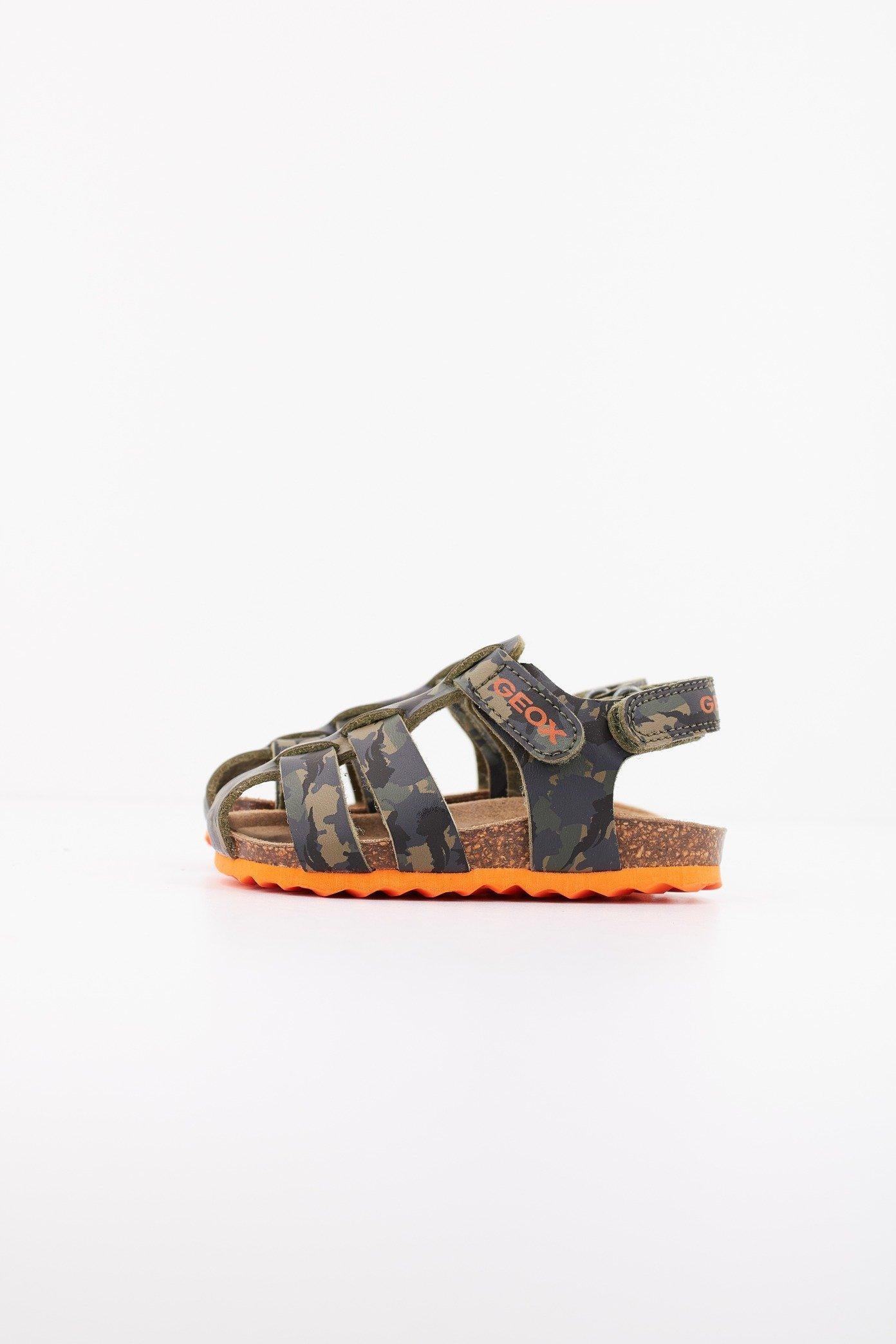 GEOX B SANDAL CHALKI BOY en color VERDE (1)