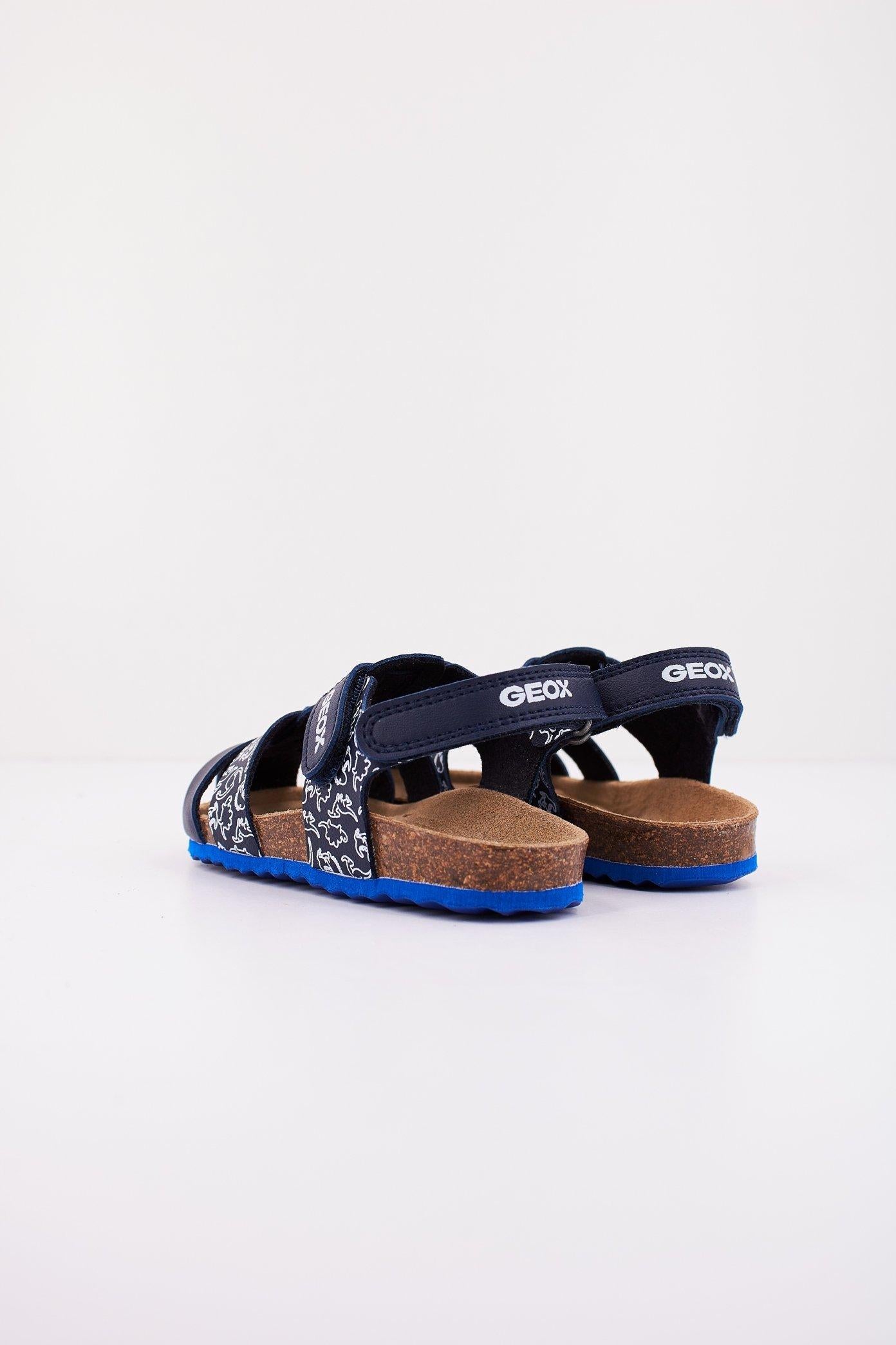 GEOX B SANDAL CHALKI BOY en color AZUL (3)