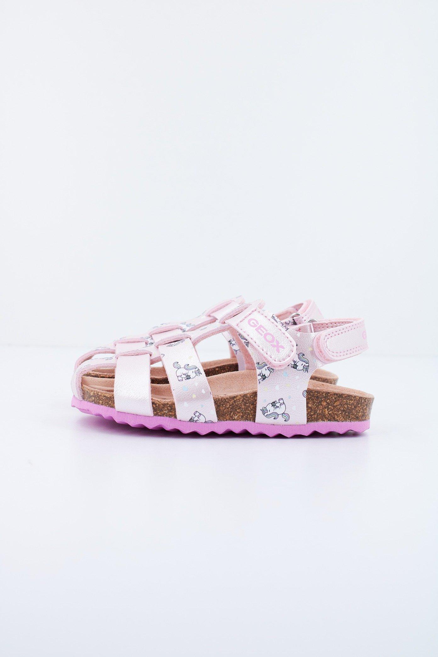 GEOX B SANDAL CHALKI GIRL en color ROSA (1)