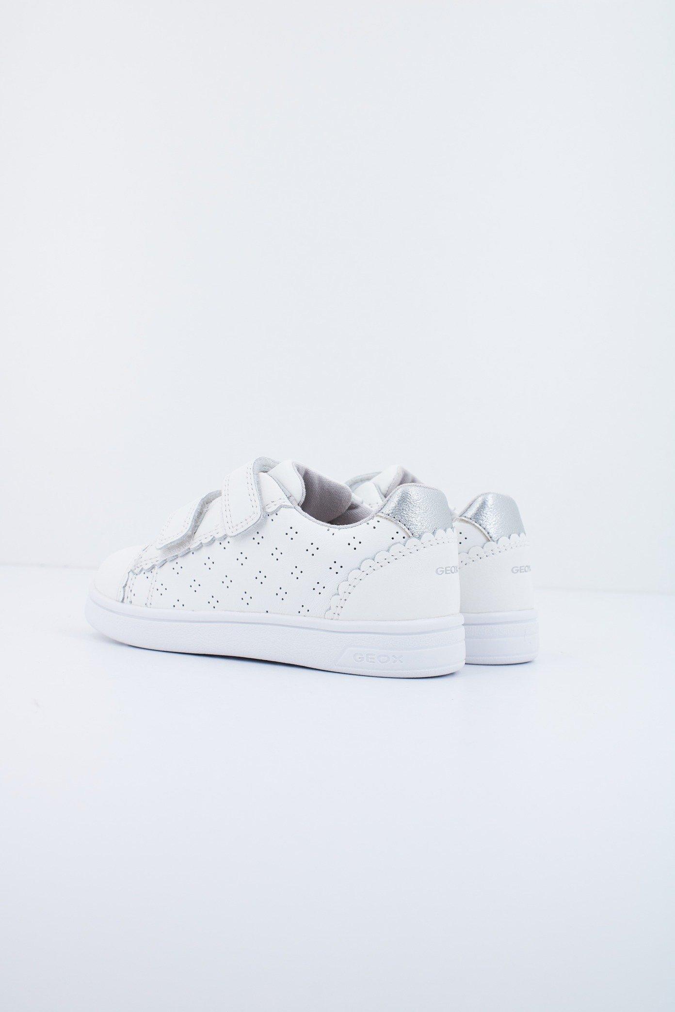 GEOX B DJROCK GIRL en color BLANCO (3)