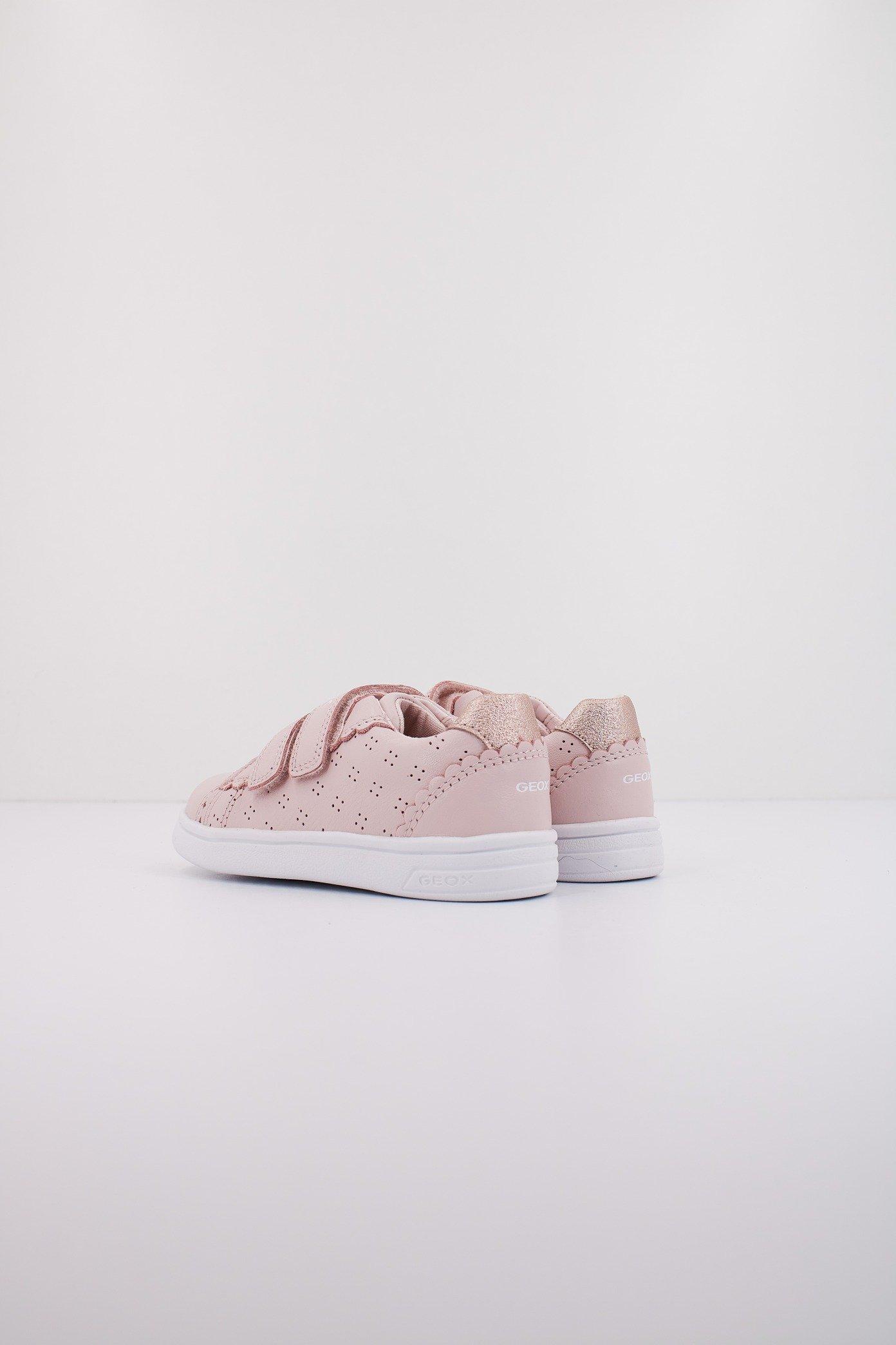 GEOX B DJROCK GIRL en color ROSA (3)