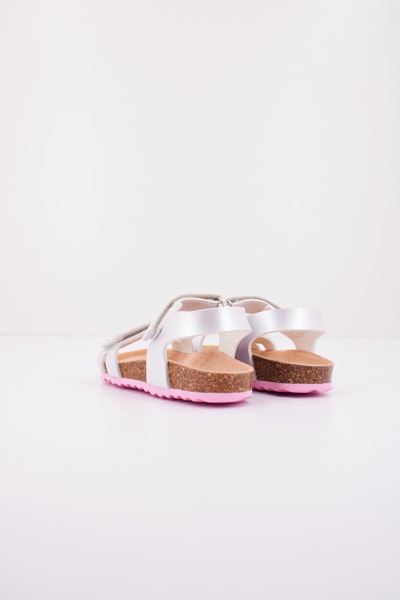 GEOX B SANDAL CHALKI GIRL en color BLANCO (3)