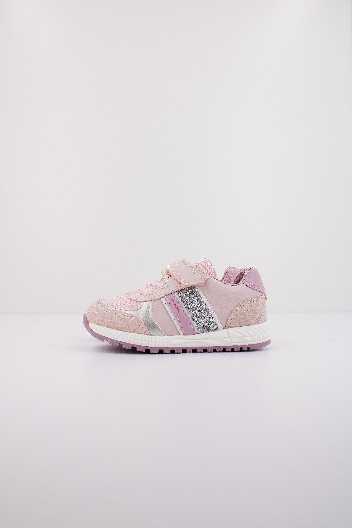 GEOX B ALBEN GIRL en color ROSA (1)