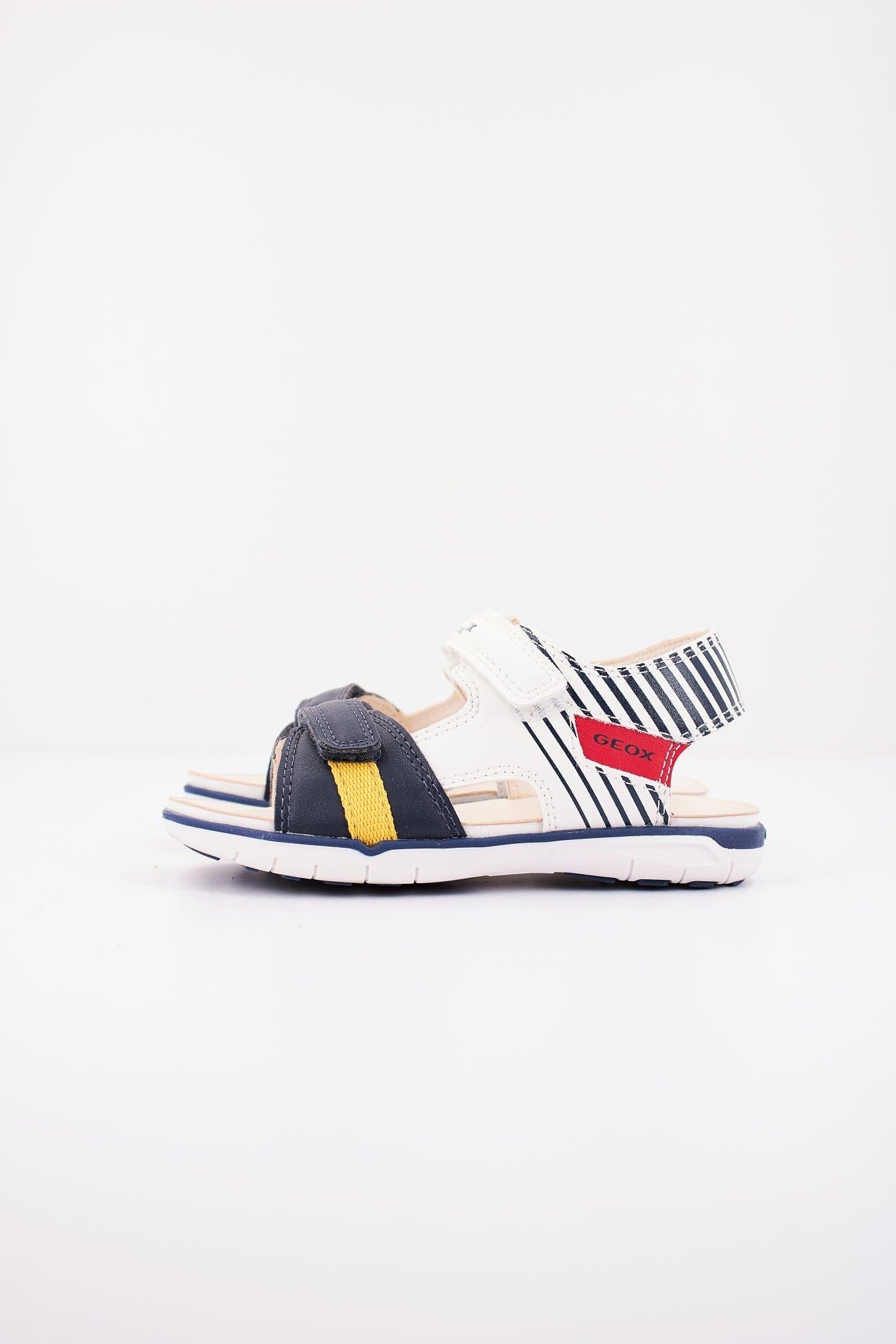 GEOX B SANDAL DELHI BOY en color AZUL (1)