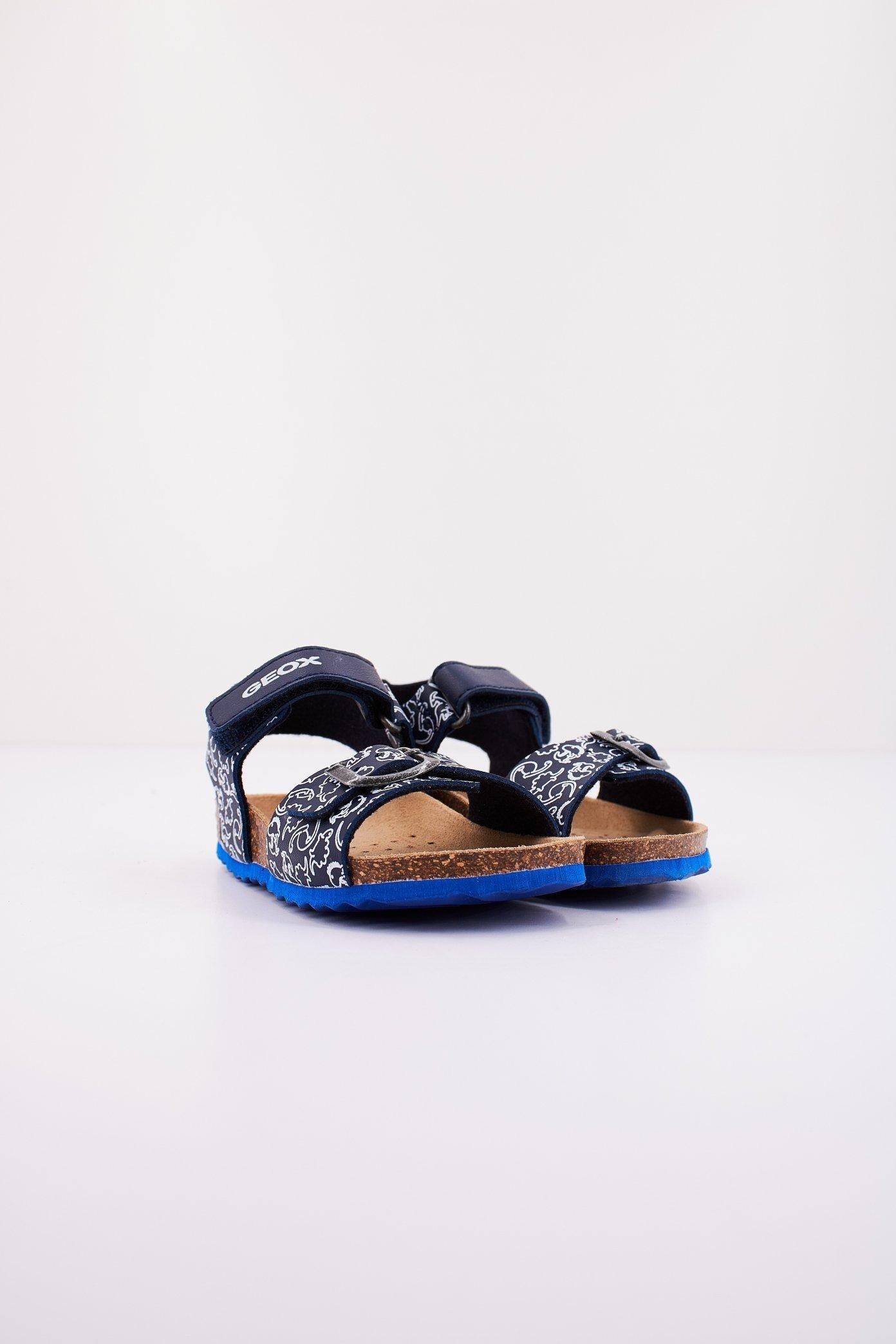 GEOX B SANDAL CHALKI BOY en color AZUL (2)