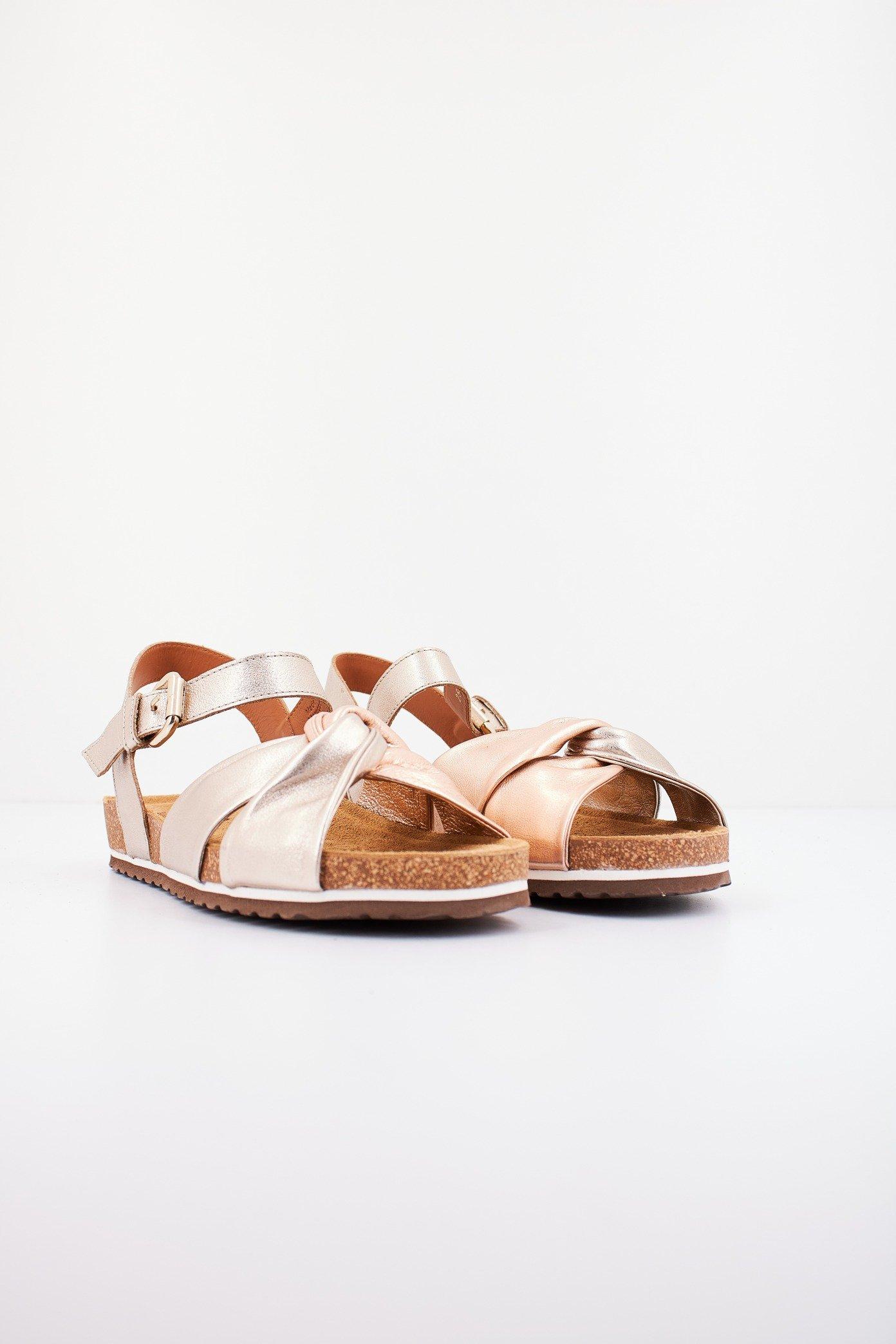 GEOX D SPENSIERATA en color BRONCE (2)
