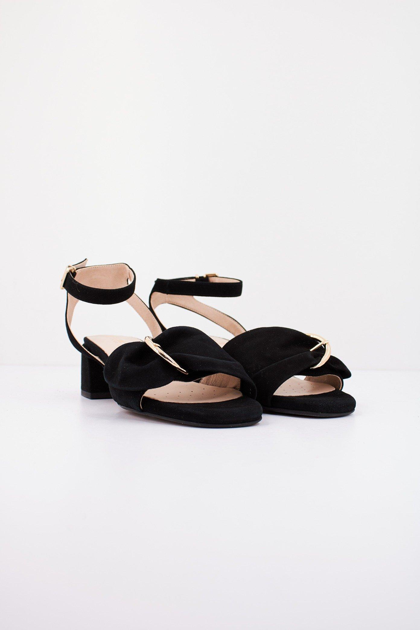 GEOX D LICINA en color NEGRO (2)