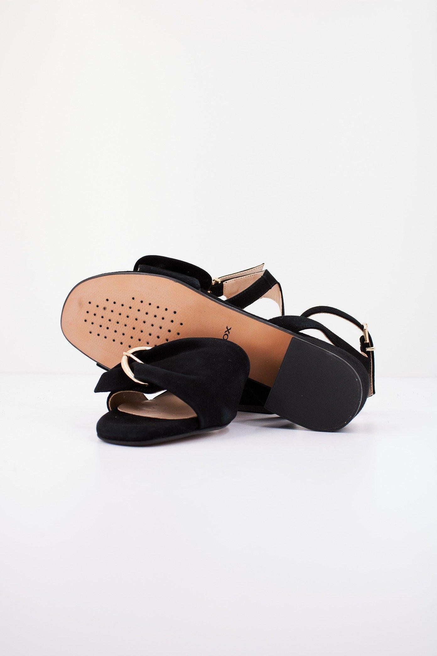 GEOX D LICINA en color NEGRO (4)
