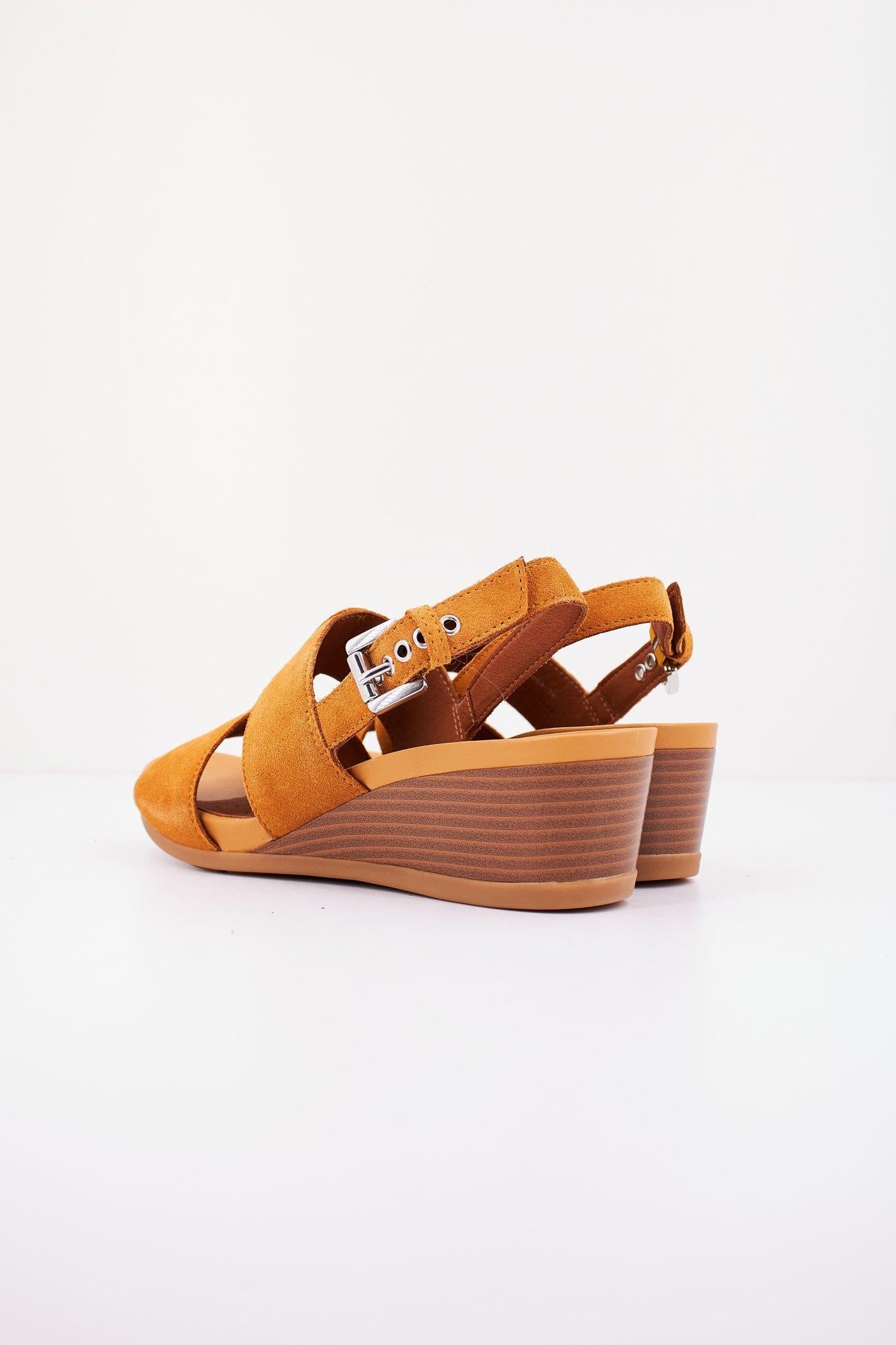 GEOX D MARYKARMEN en color MARRON (3)
