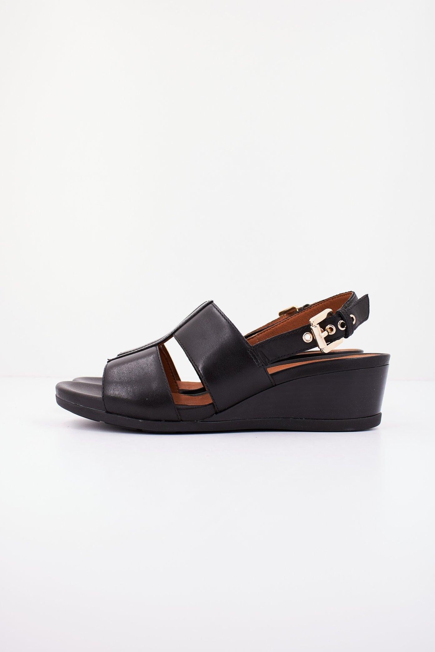 GEOX D MARYKARMEN en color NEGRO (1)