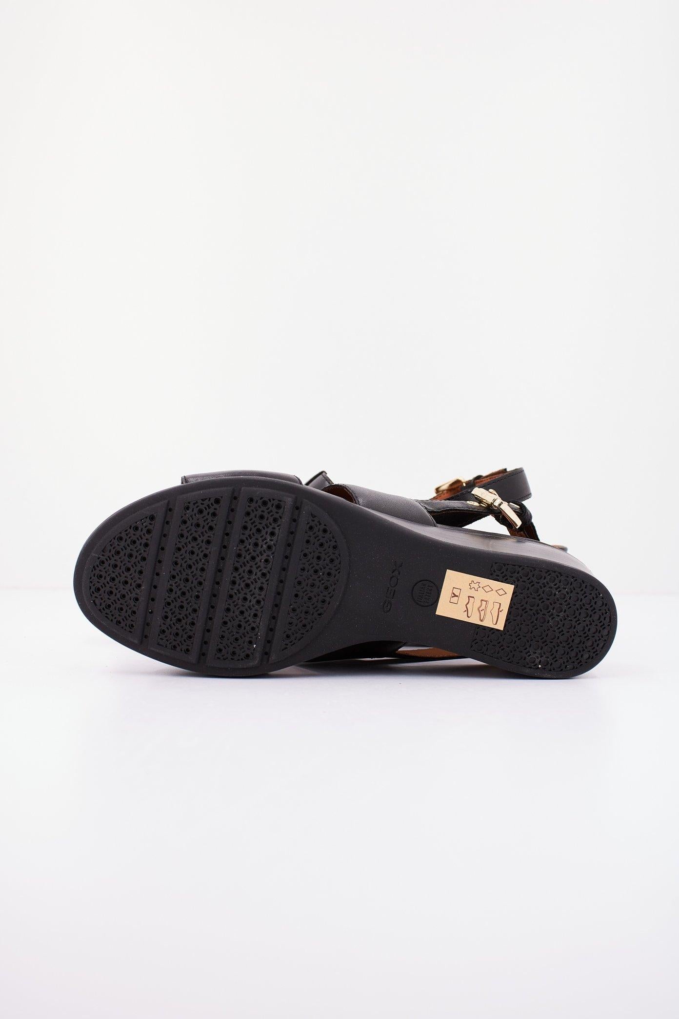 GEOX D MARYKARMEN en color NEGRO (4)