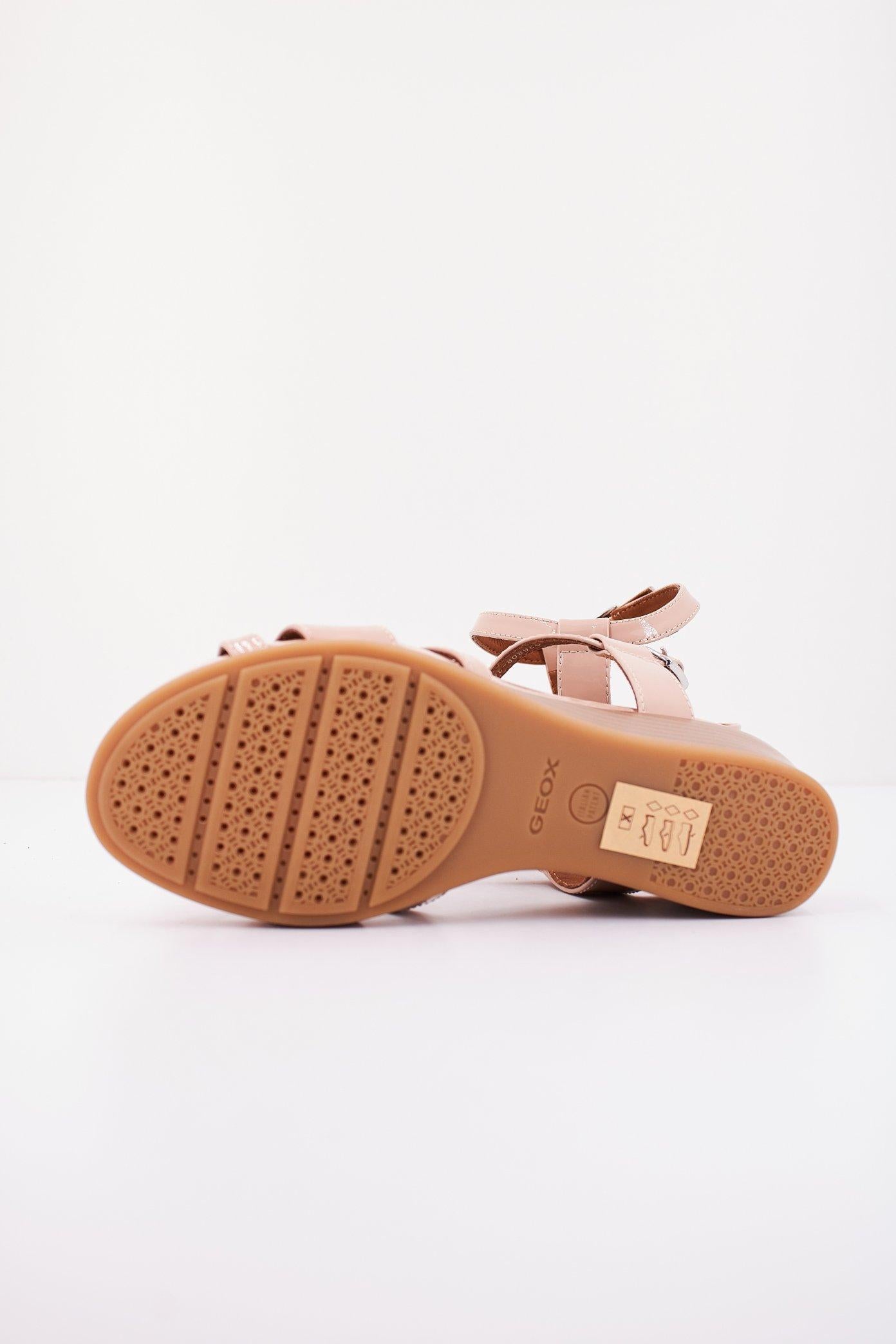 GEOX D MARYKARMEN en color NUDE (4)