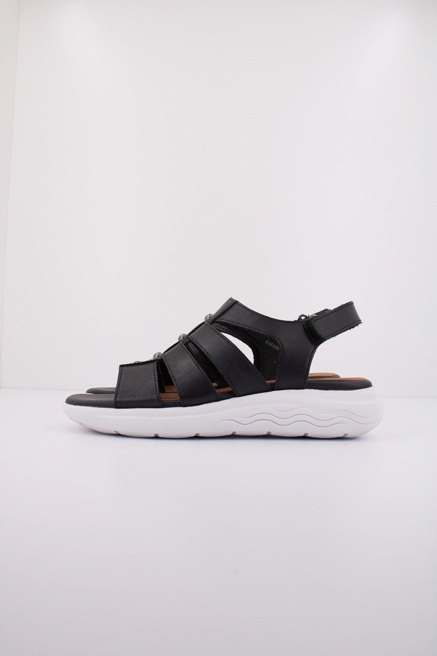 GEOX D SPHERICA ECW en color NEGRO (1)