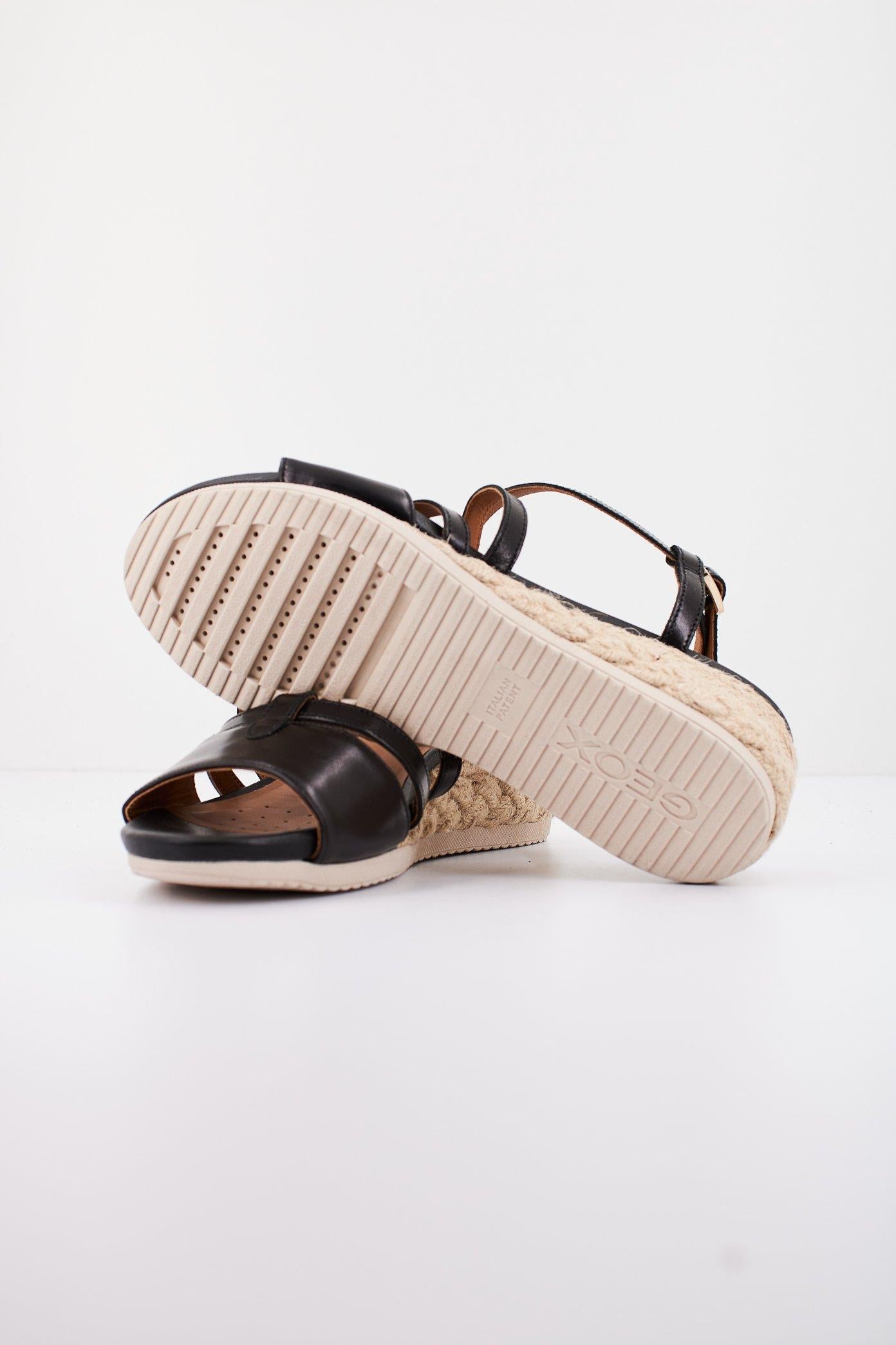 GEOX D ISCHIA CORDA en color NEGRO (4)