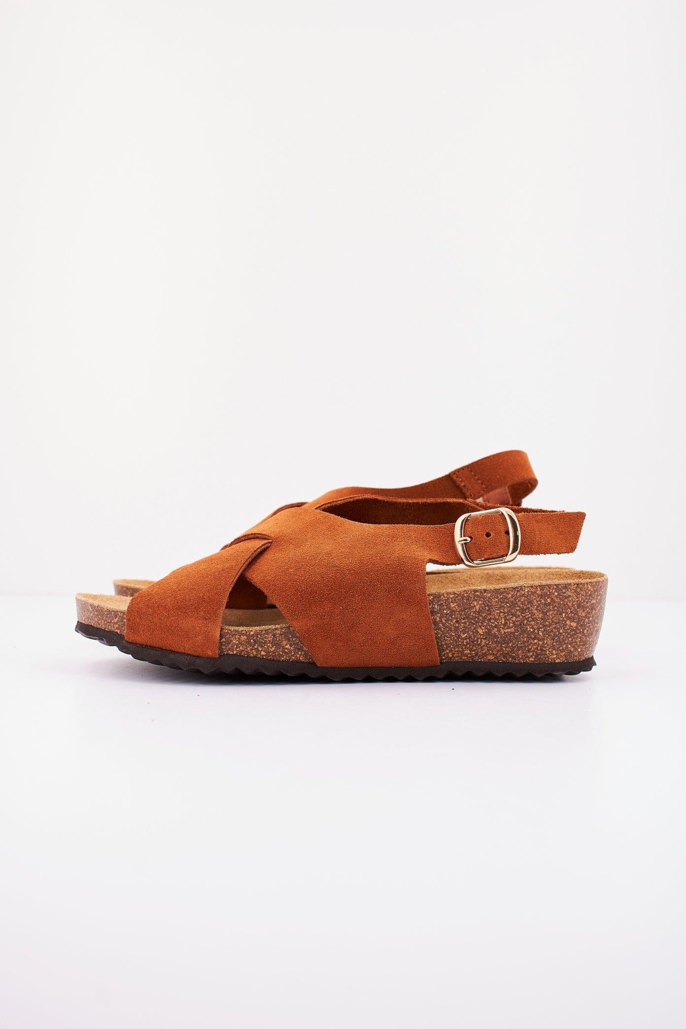 GEOX D STHELLAE en color MARRON (1)