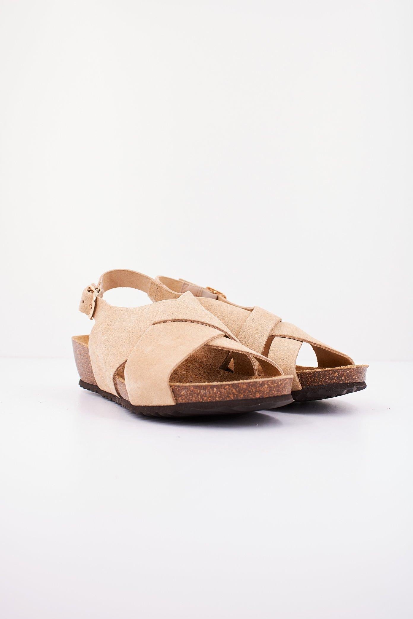GEOX D STHELLAE en color MARRON CLARO (2)