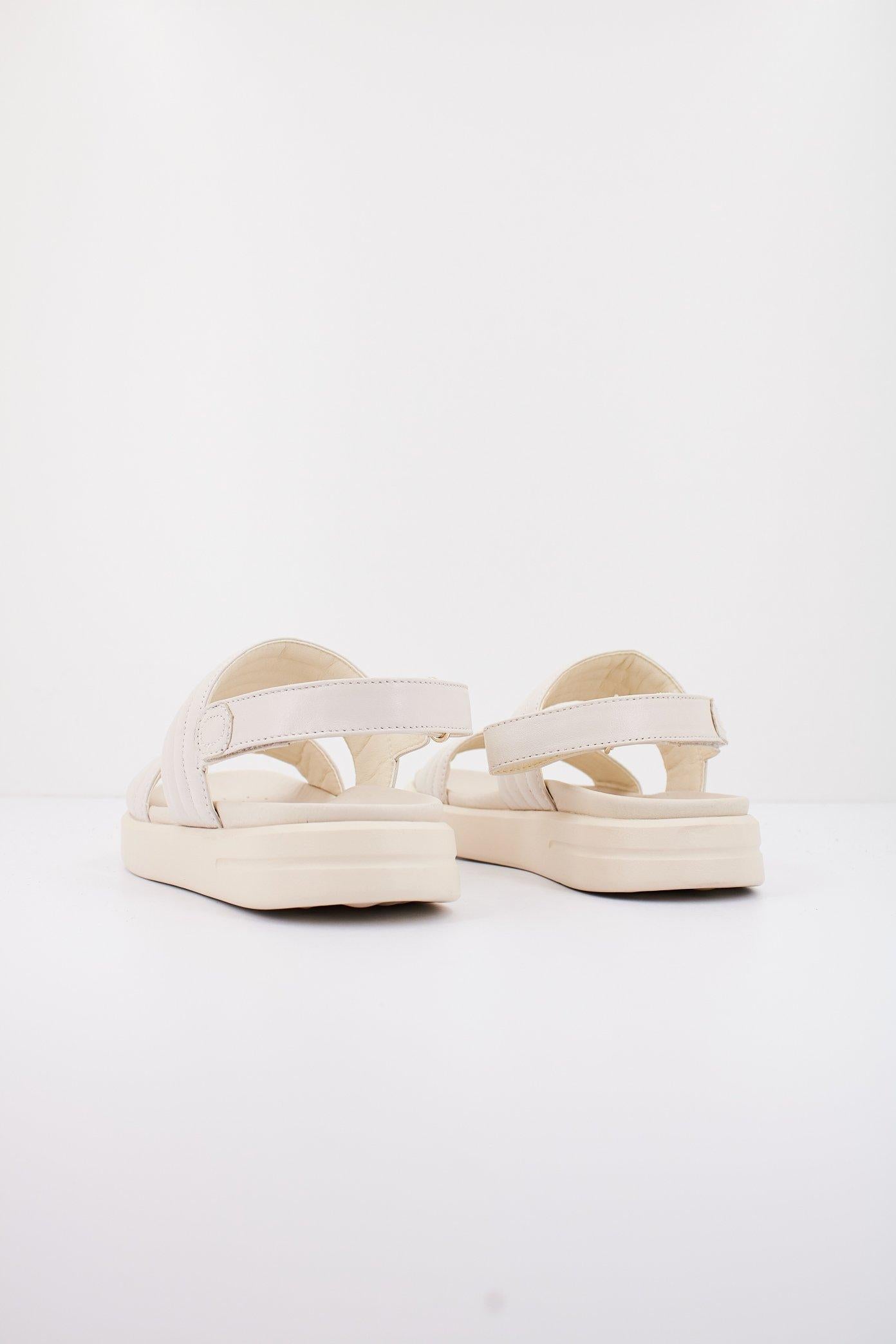GEOX D XAND S en color BLANCO (3)