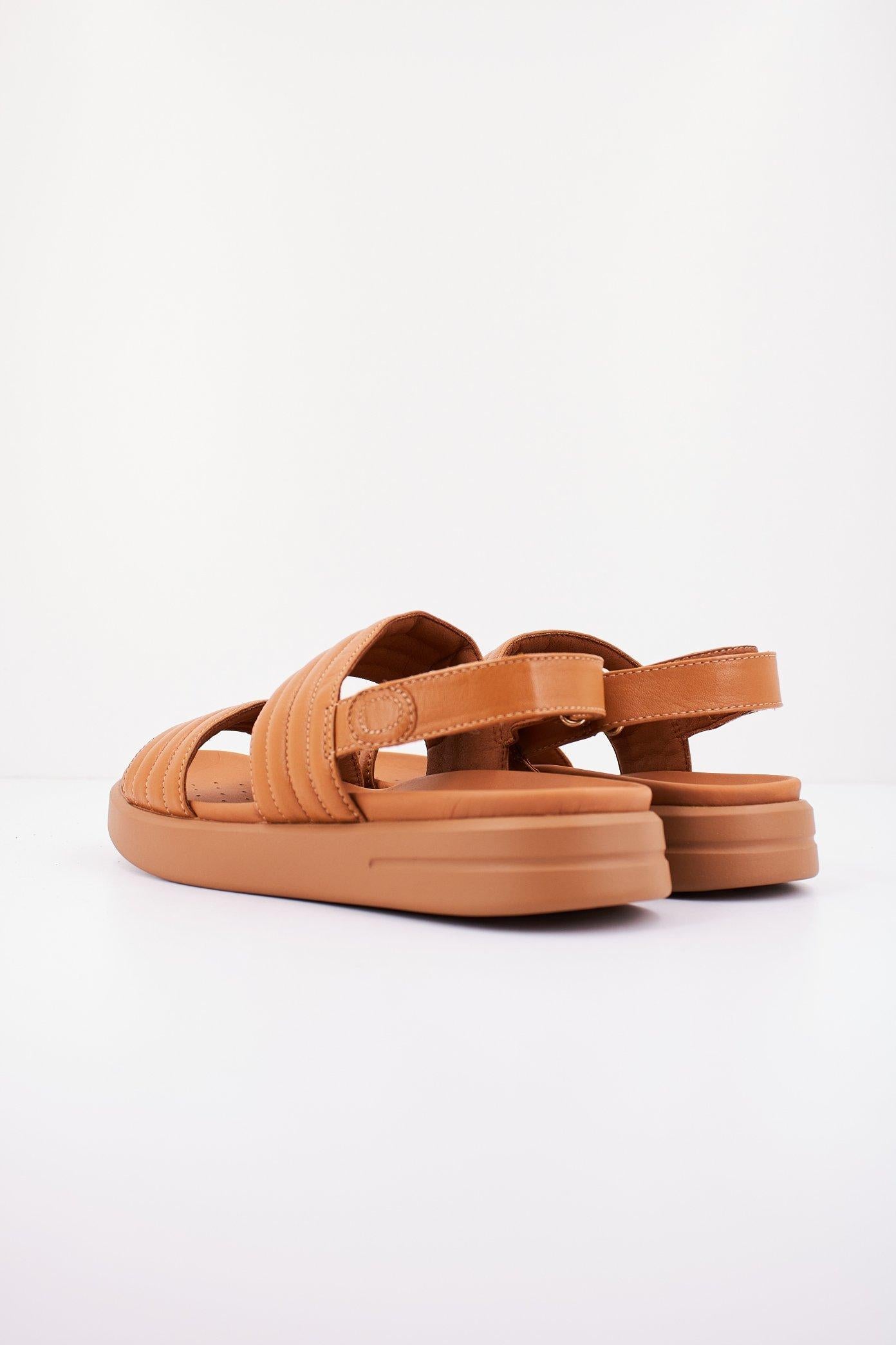 GEOX D XAND S en color MARRON CLARO (3)