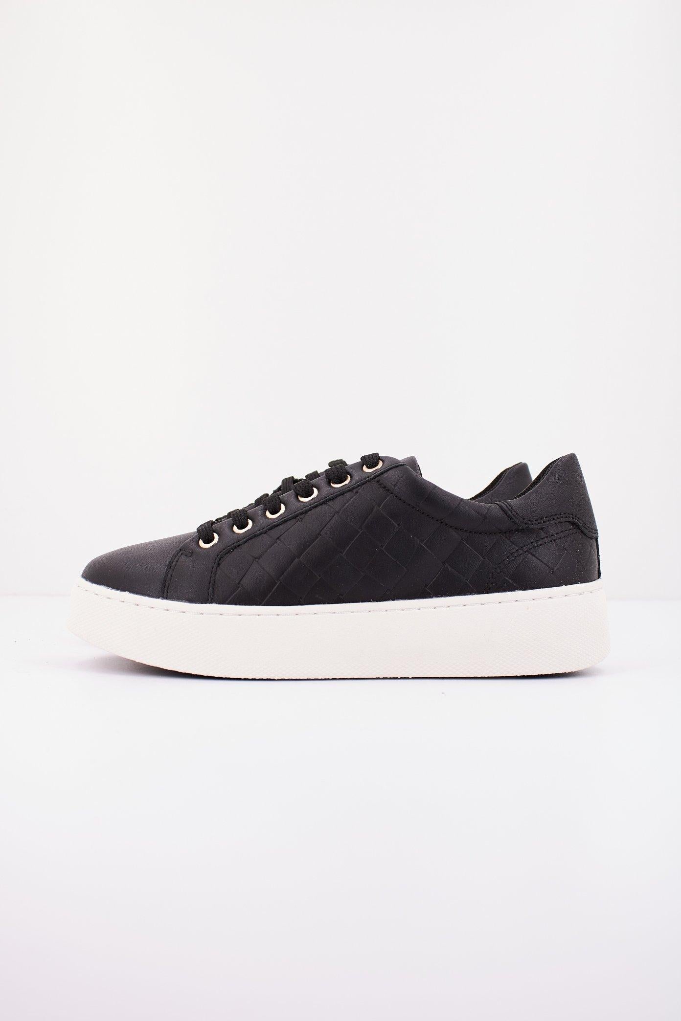GEOX D SKYELY en color NEGRO (1)