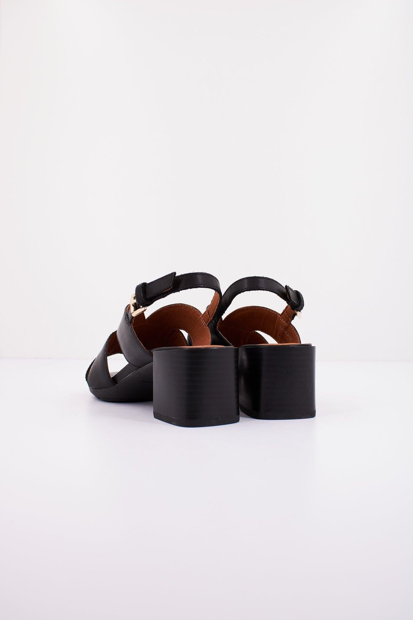 GEOX D NEW MARYKARMEN en color NEGRO (3)