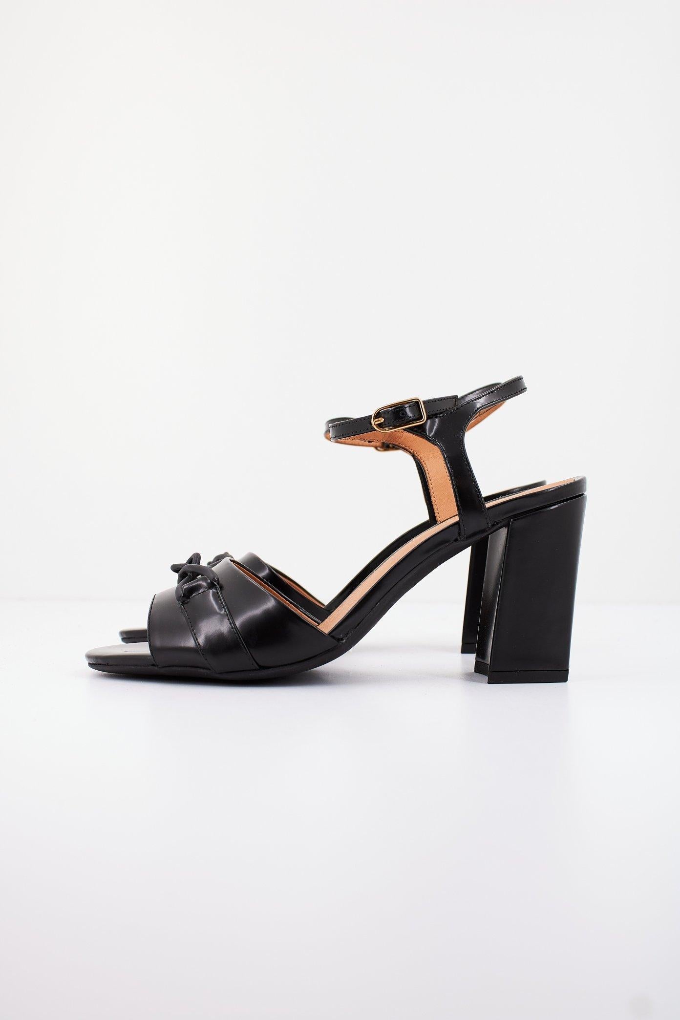GEOX D NEW ERAKLIA en color NEGRO (1)
