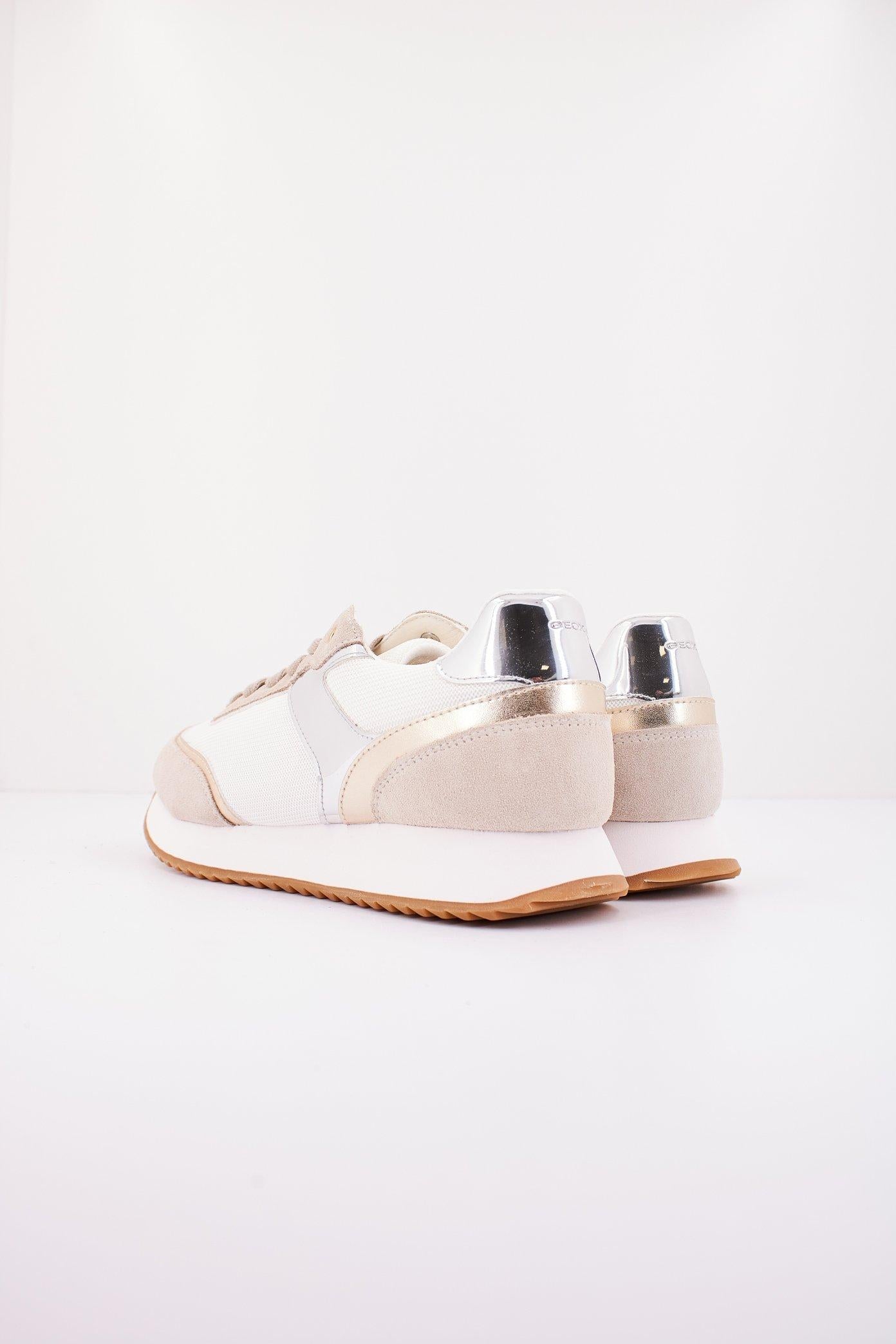 GEOX D DORALEA en color BLANCO (3)