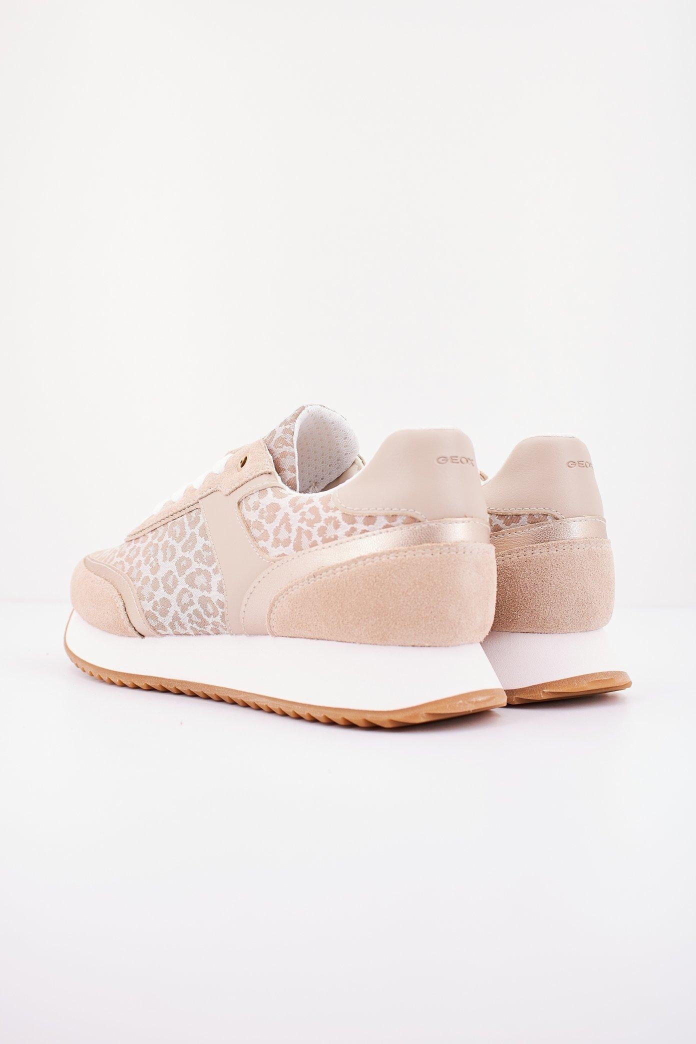 GEOX D DORALEA en color ANIMAL PRINT (3)