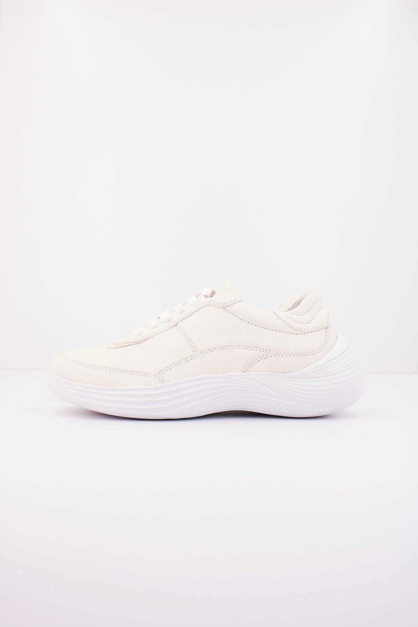 GEOX D FLUCTIS en color BLANCO (1)