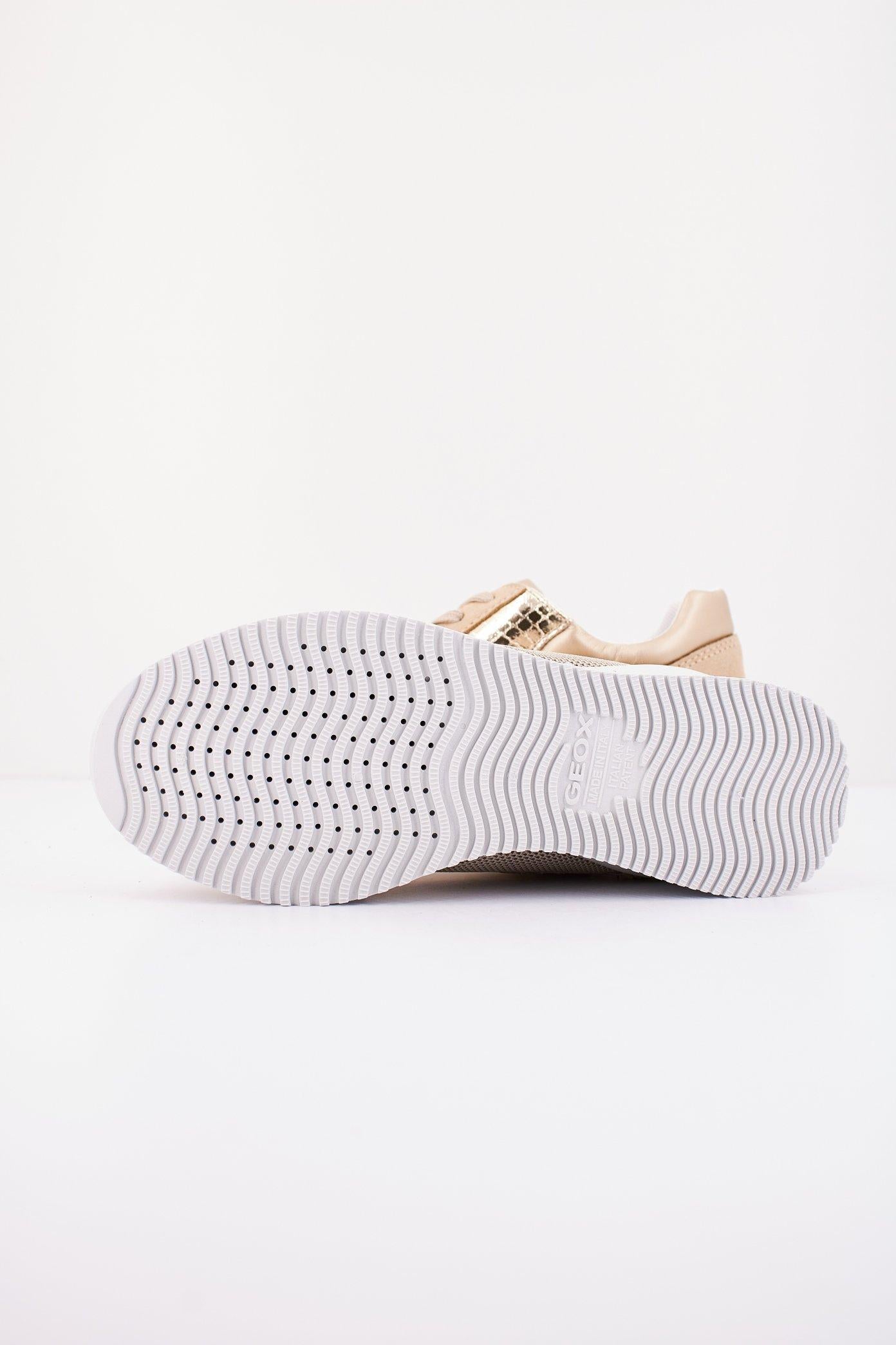 GEOX D HALENEY en color ORO (4)