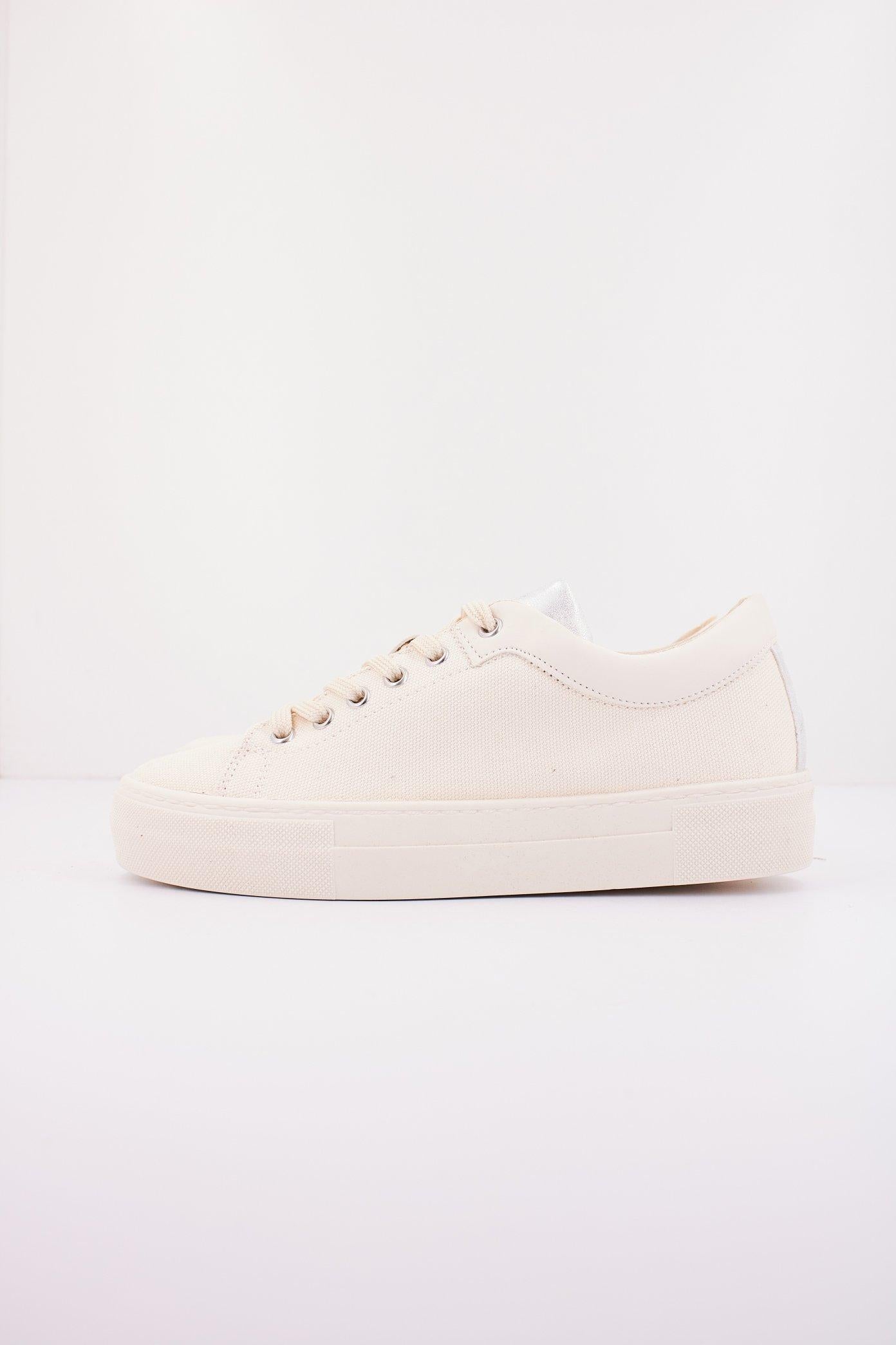 GEOX D CLAUDIN en color BEIS (1)