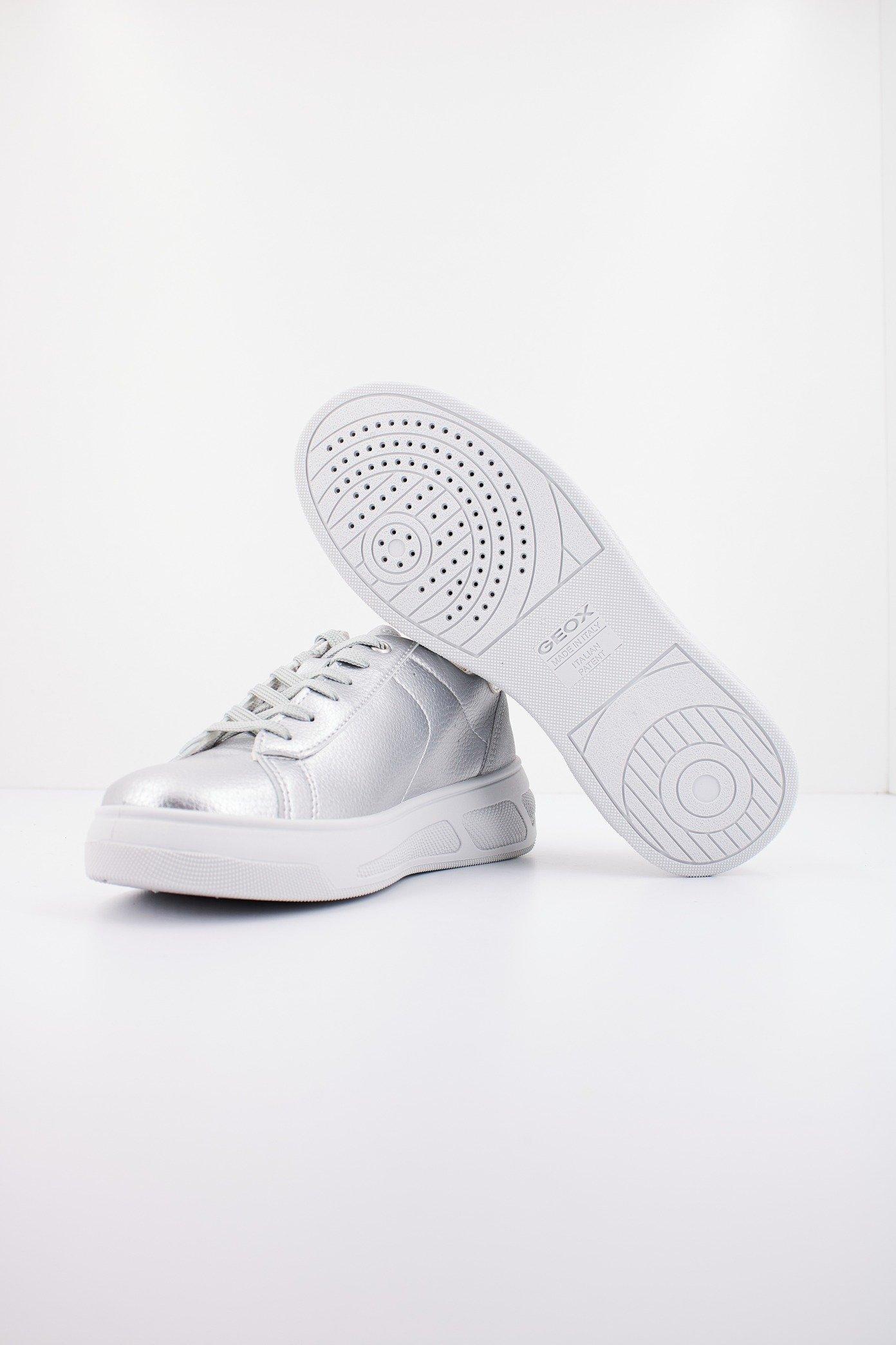 GEOX D LJUBA en color PLATA (4)