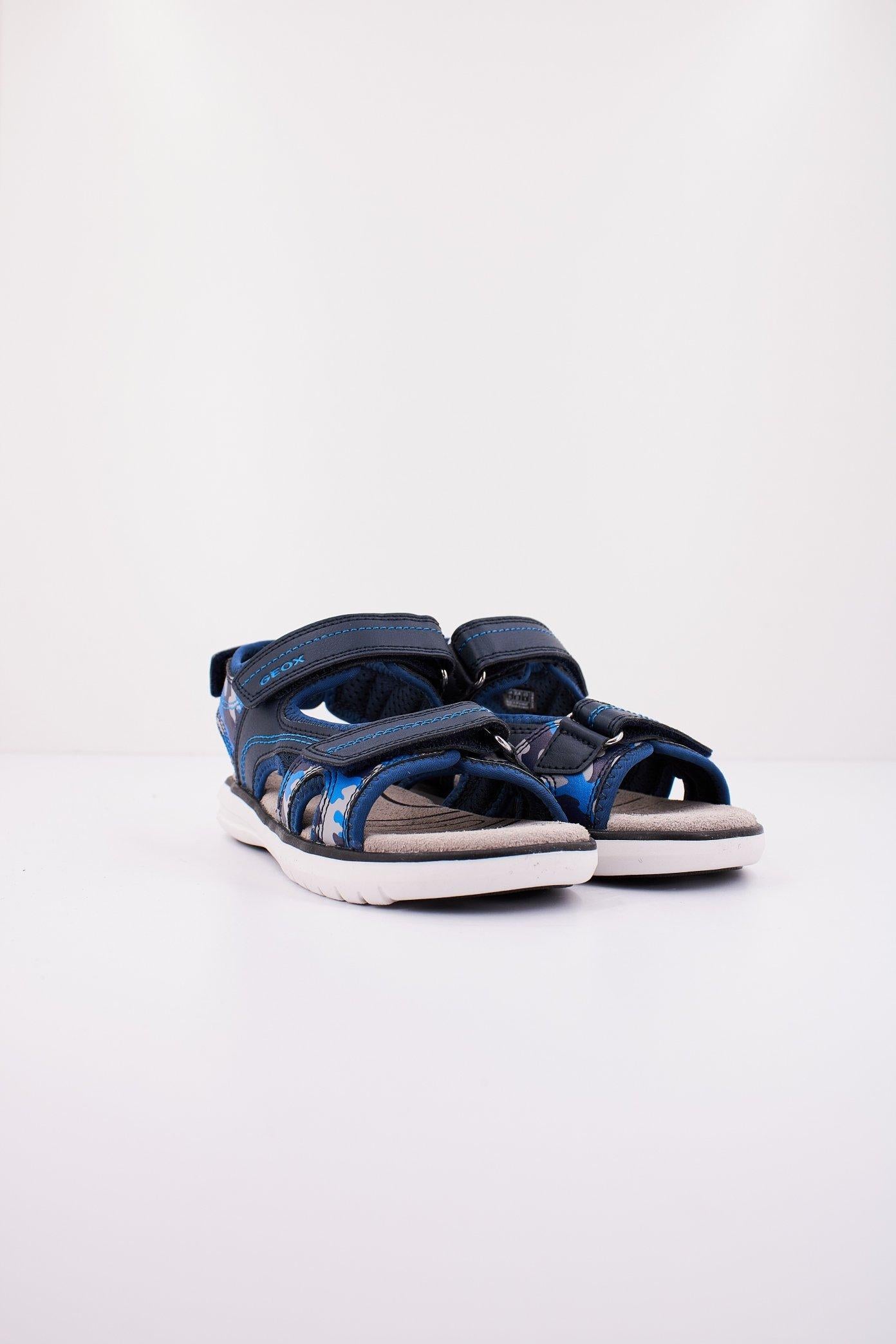 GEOX J SANDAL MARATEA BOY en color AZUL (2)