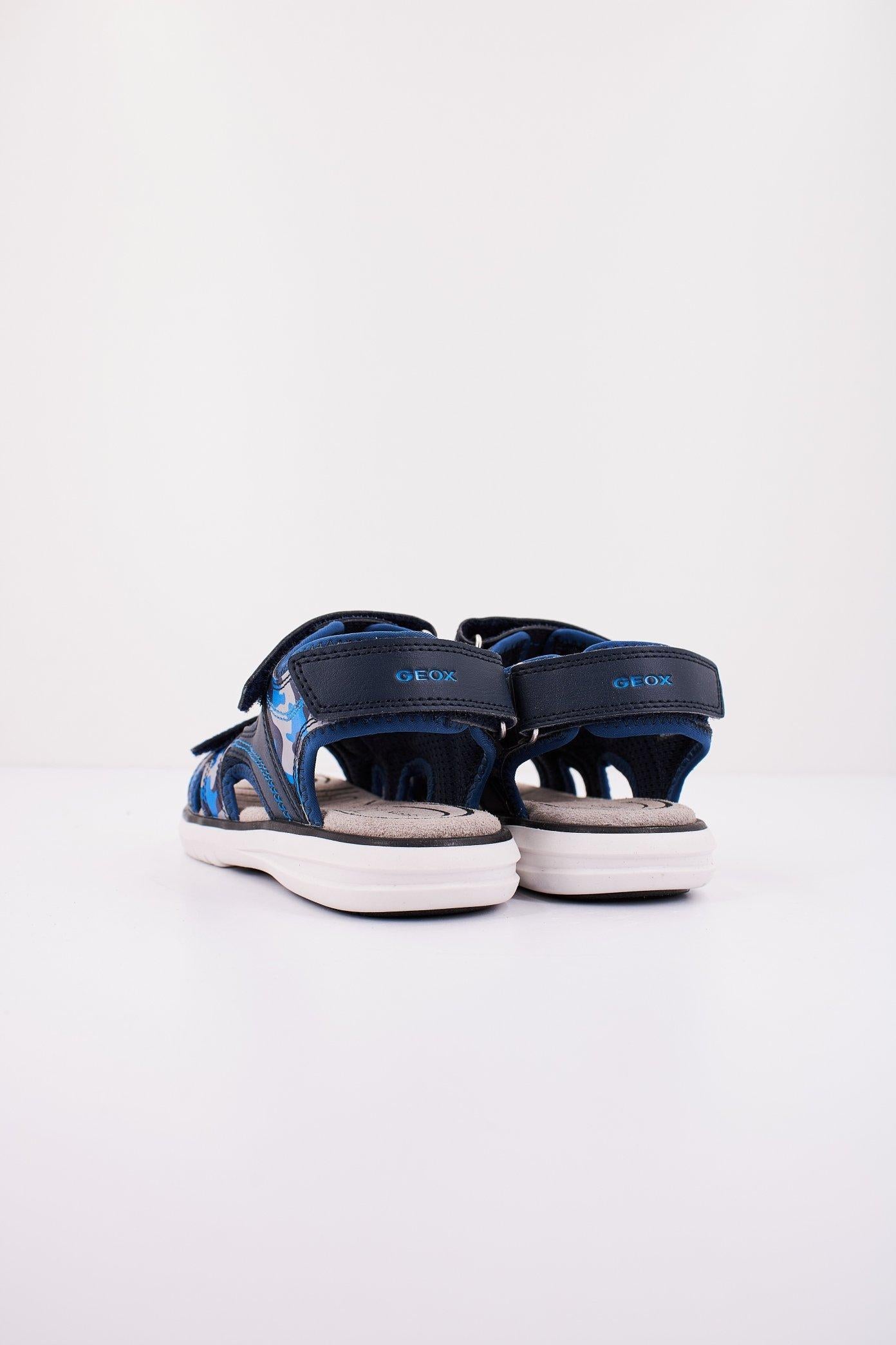 GEOX J SANDAL MARATEA BOY en color AZUL (3)